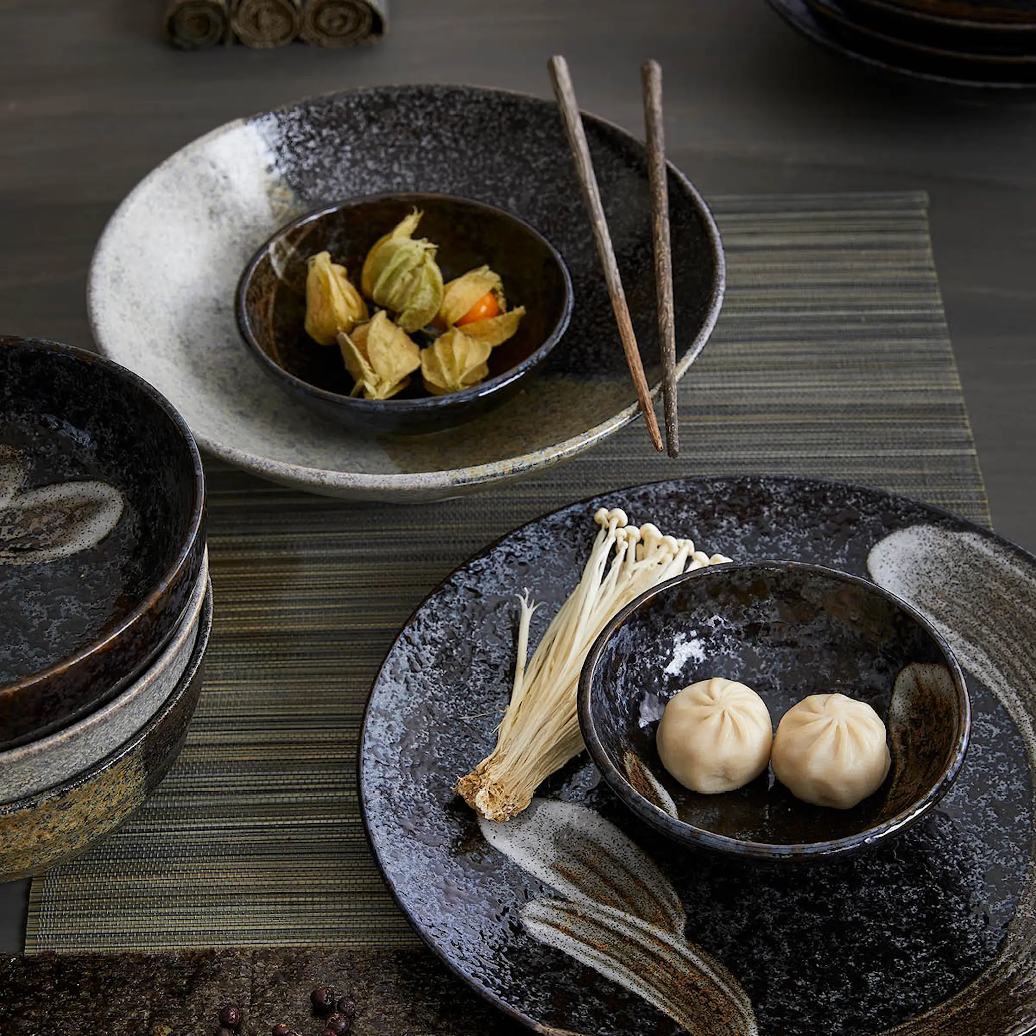 Tokyo Design Studio Arahake Lautanen 28,5 cm