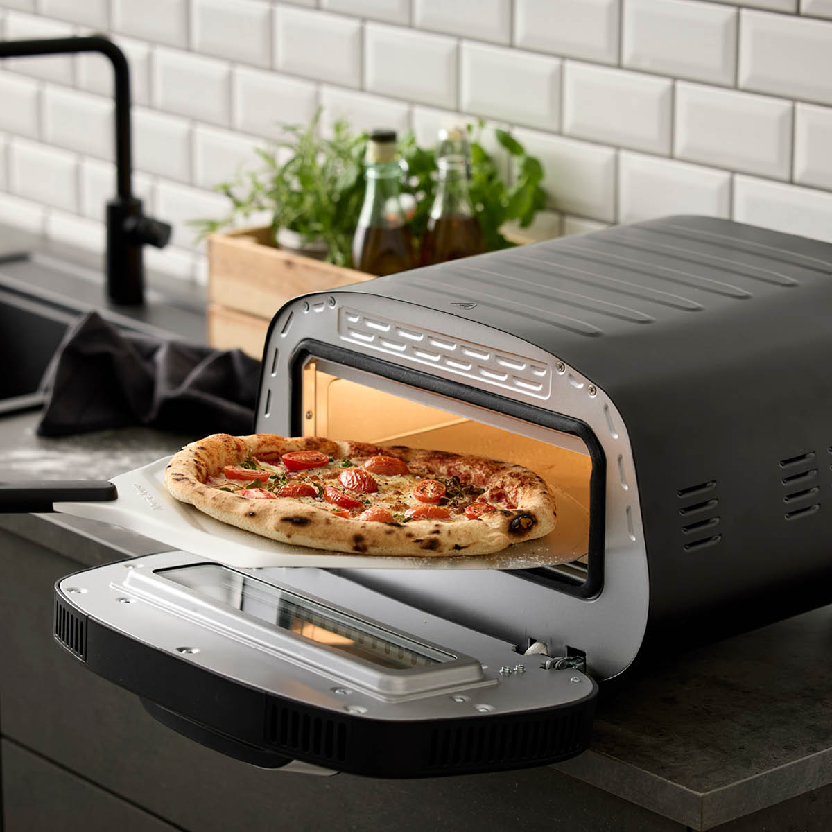 Nordic Sense Pizzaugn elektrisk 1700W svart