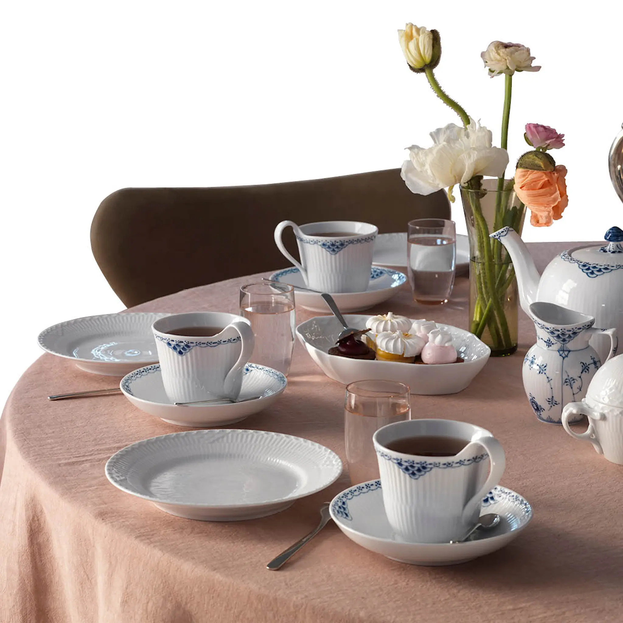 Royal Copenhagen Princess Kopp med högt handtag + fat 24 cl