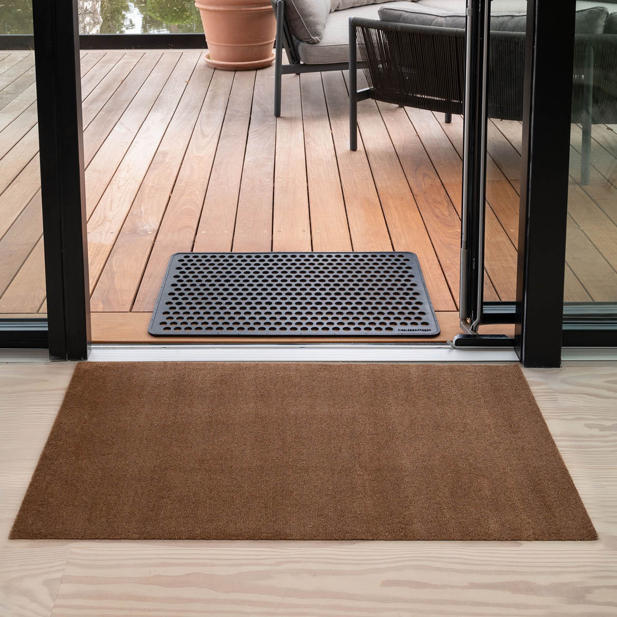 Tica Copenhagen Unicolor golvmatta 130x90 cm cognac