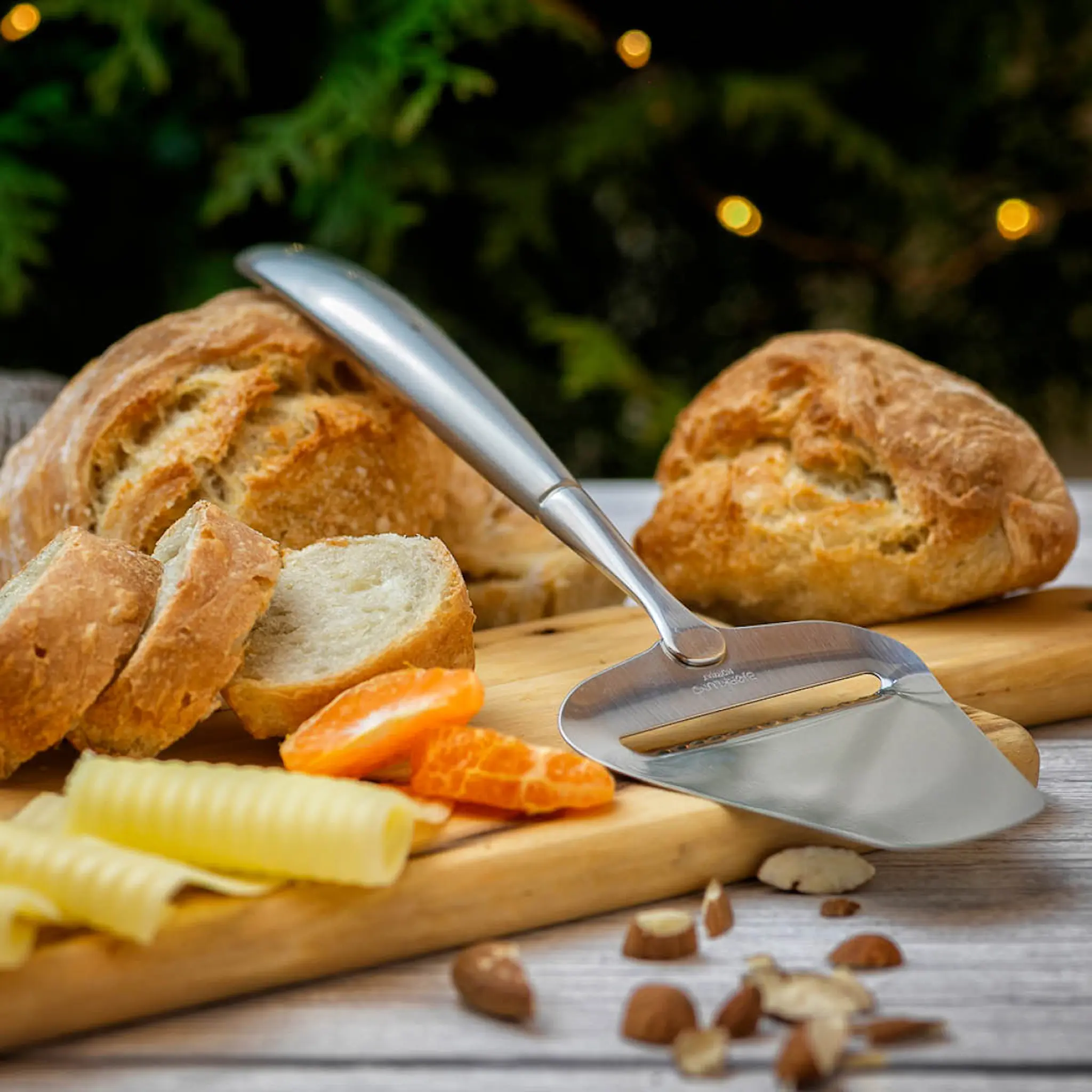 Bjørklund Kvitfjell osthyvel med räfflor 23 cm stål