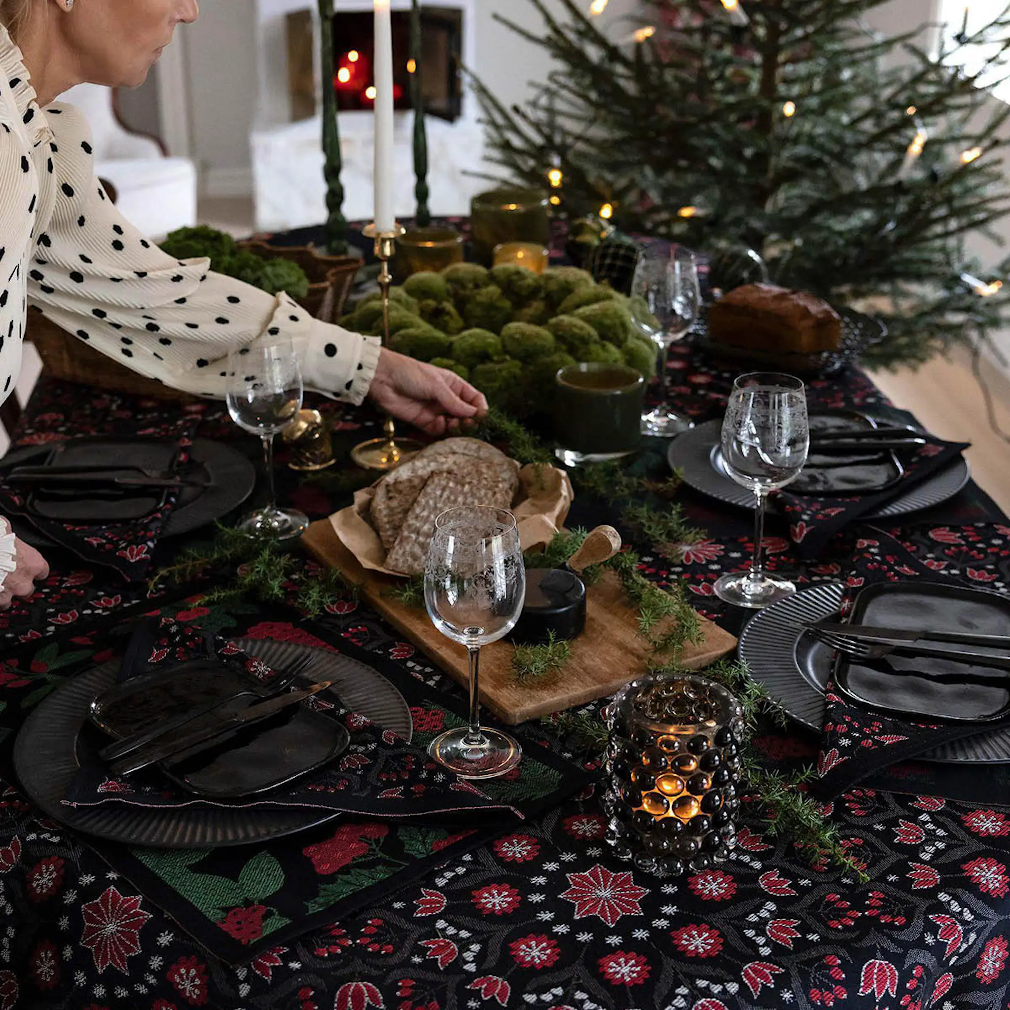 Ekelund Bettys Jul Pöytäliina 145x250 cm Punainen