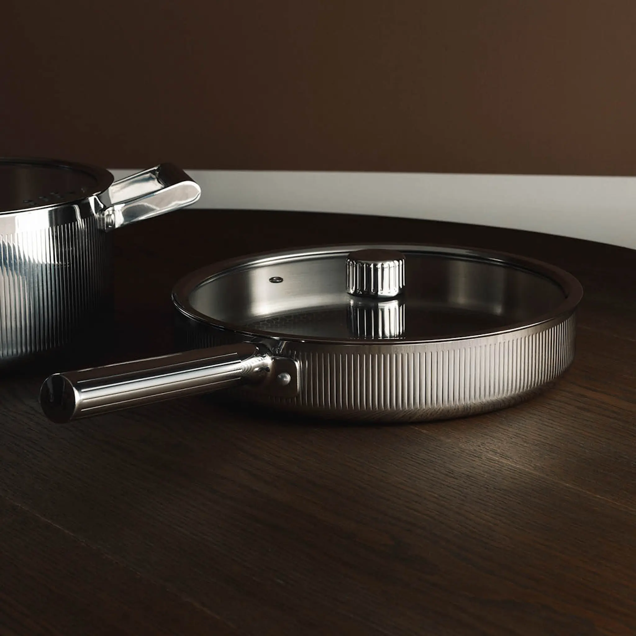 Vargen & Thor Glima traktörpanna 28 cm med lock blankt stål