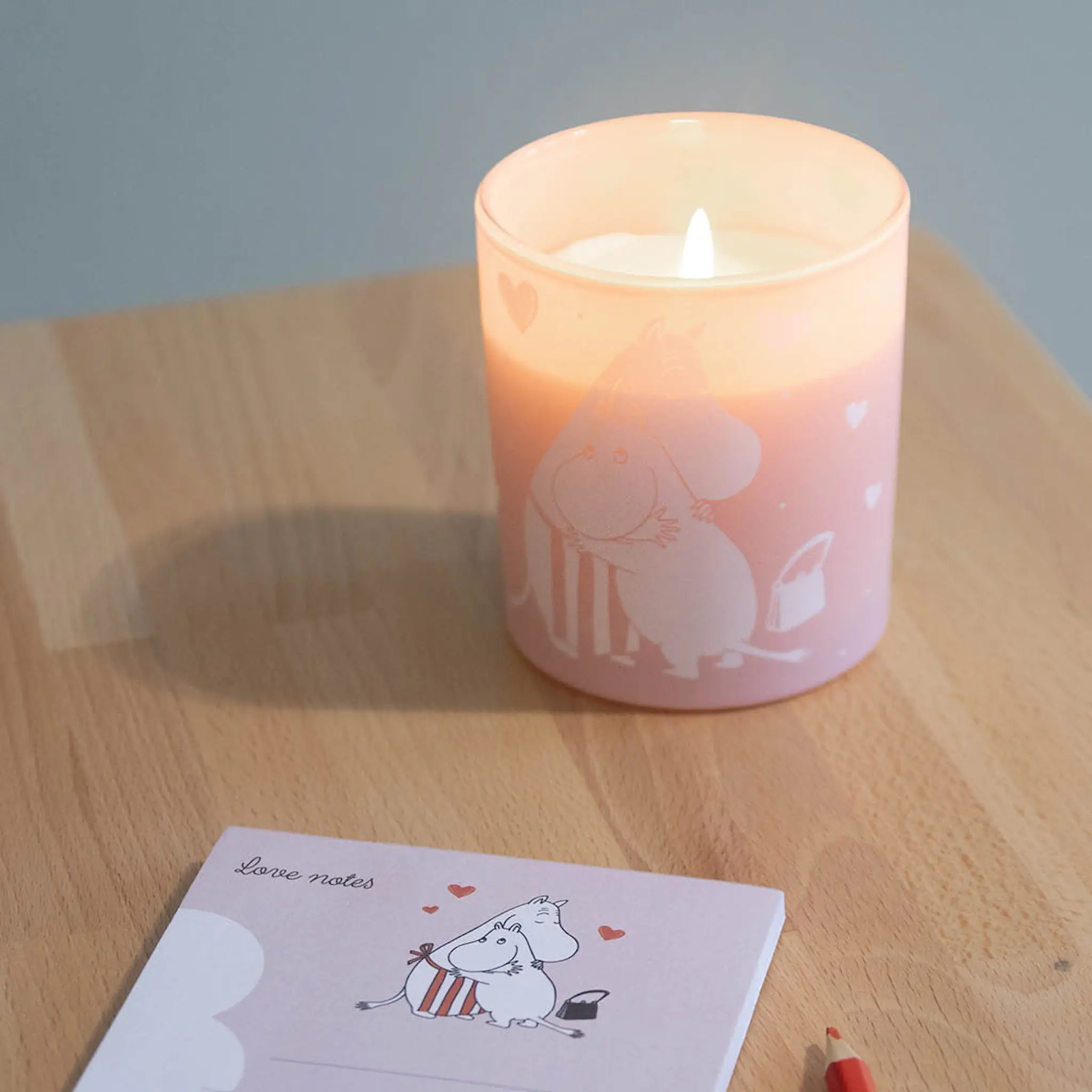 Pluto Mumin Doftljus 7,8x9,5 cm Moomin love