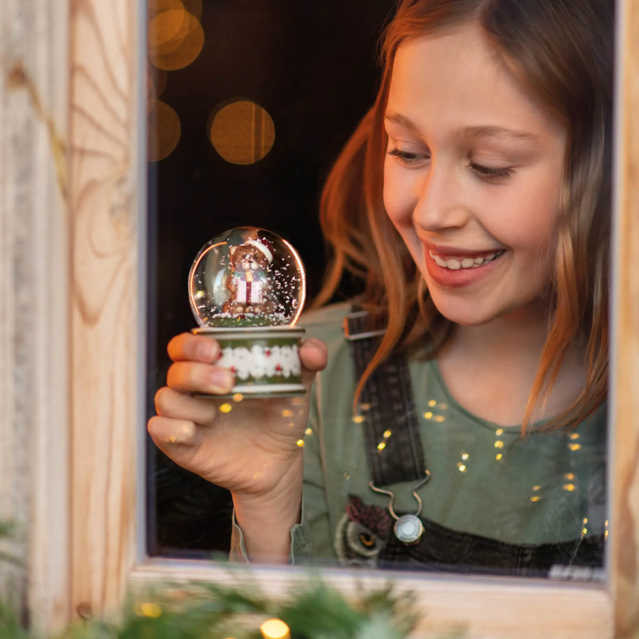 Villeroy & Boch Christmas Toy's snøkule m/bjørn 6,5 cm