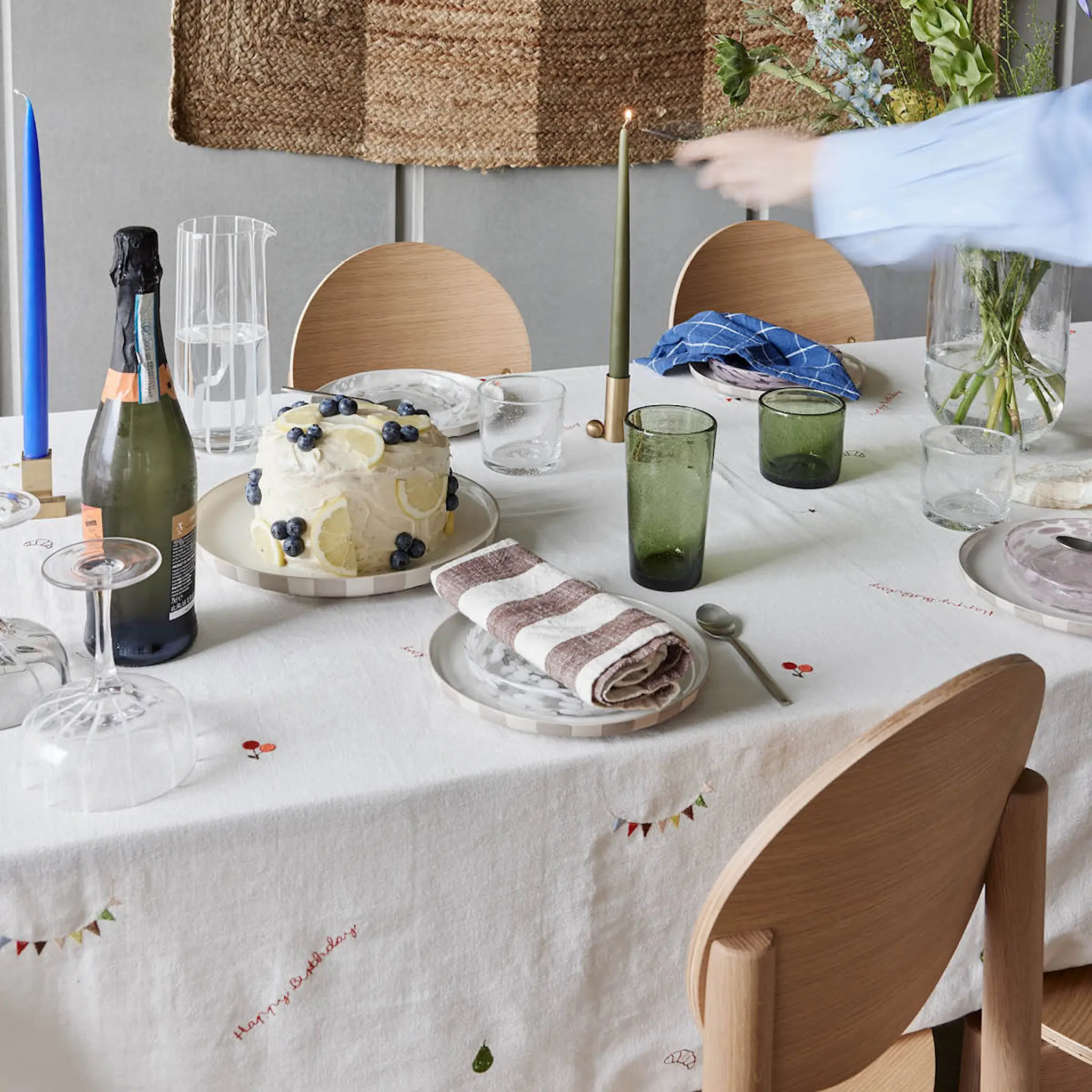 OYOY Birthday Pöytäliina 260x140 cm Offwhite