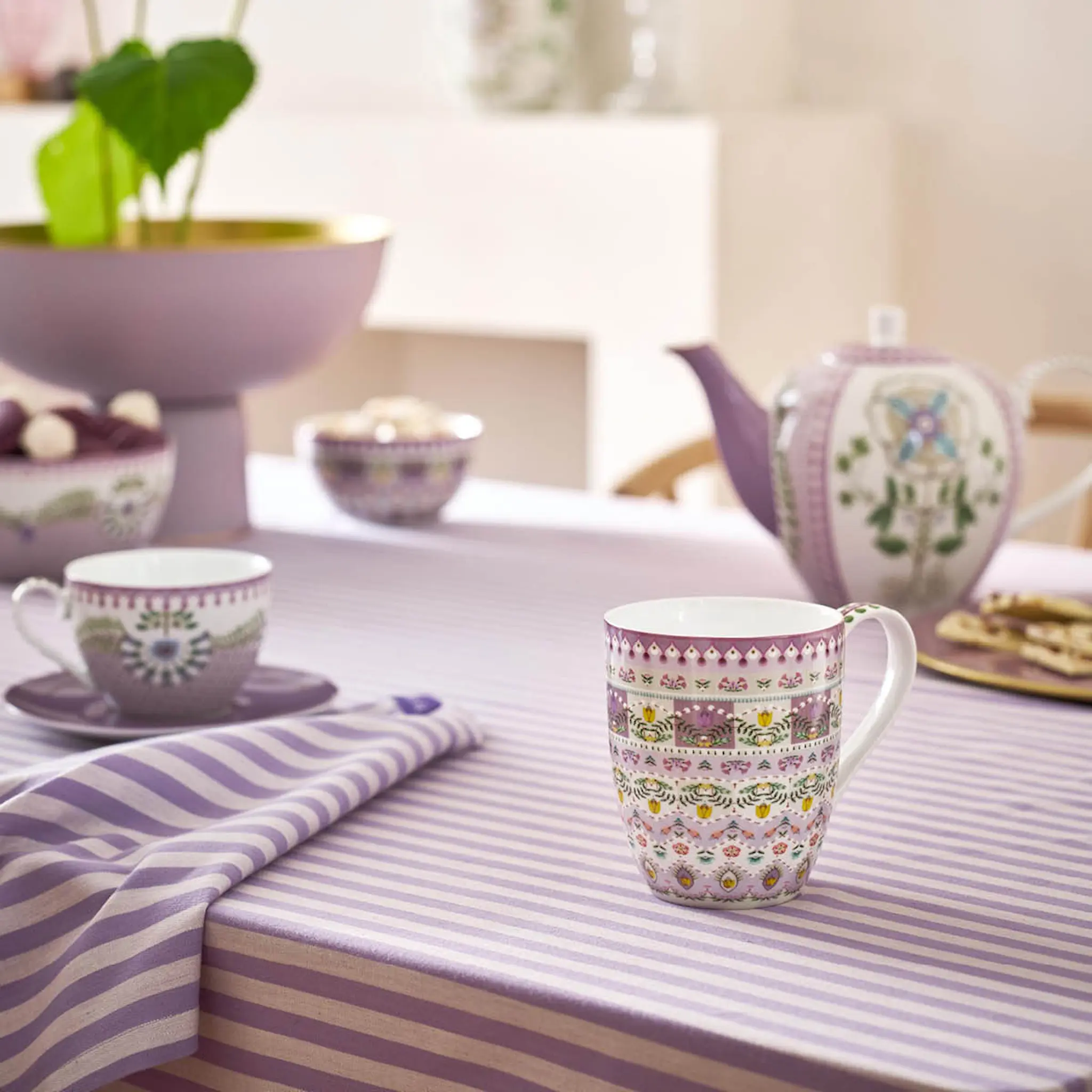 Pip Studio Lily & Lotus Moon Delight Muki XL 45 cl