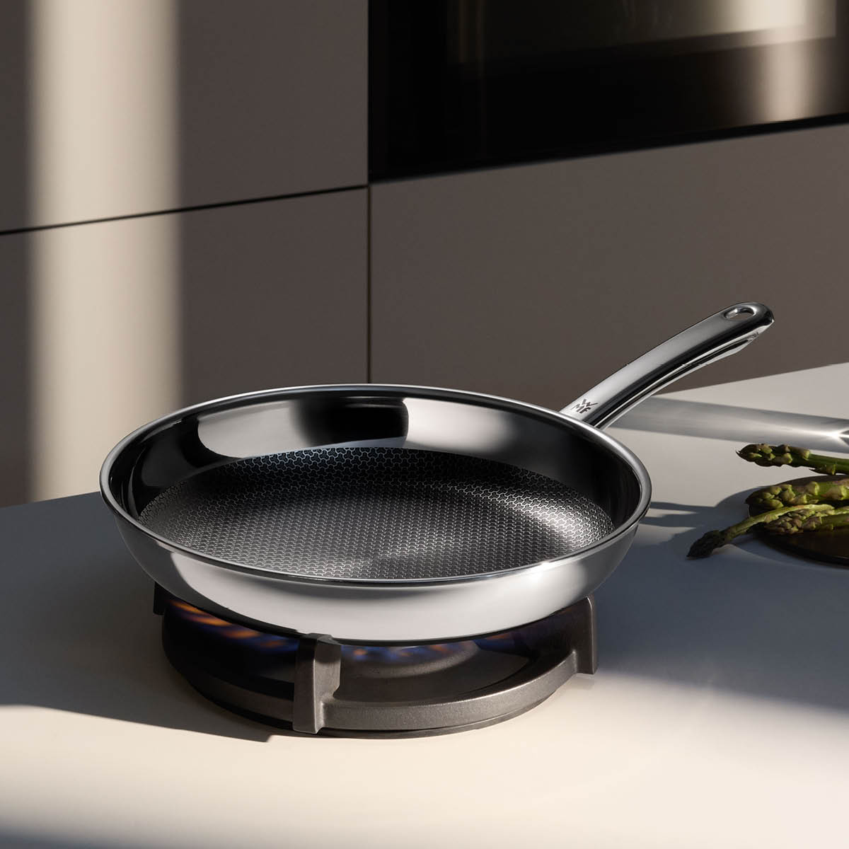 WMF Profi Resist stekepanne 28 cm