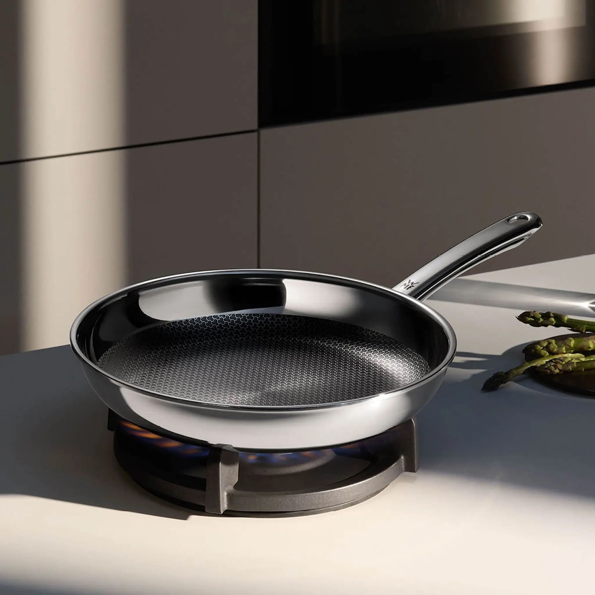 WMF Profi Resist Paistinpannu 28 cm