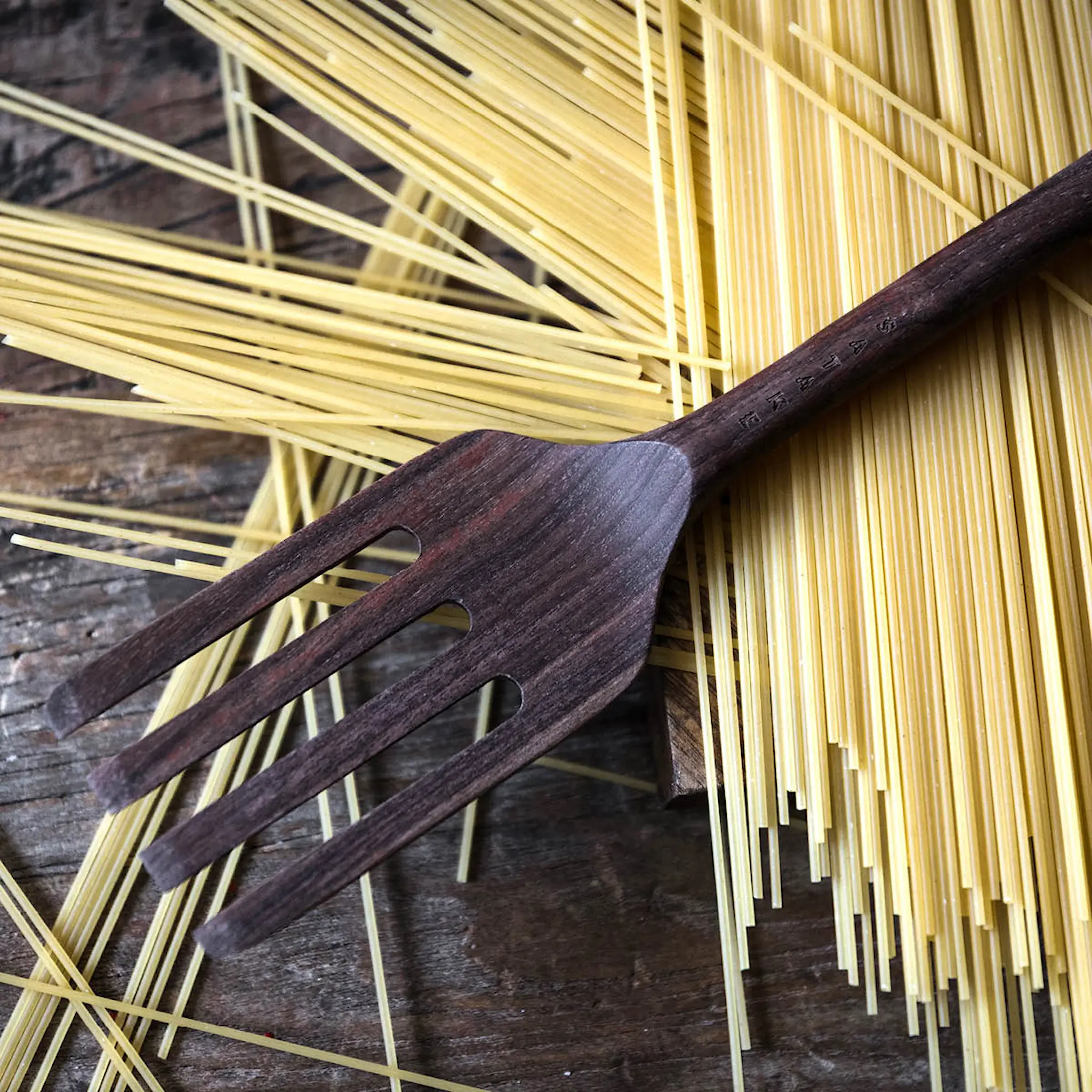 Satake Puuhaarukka 33 cm Pähkinäpuu