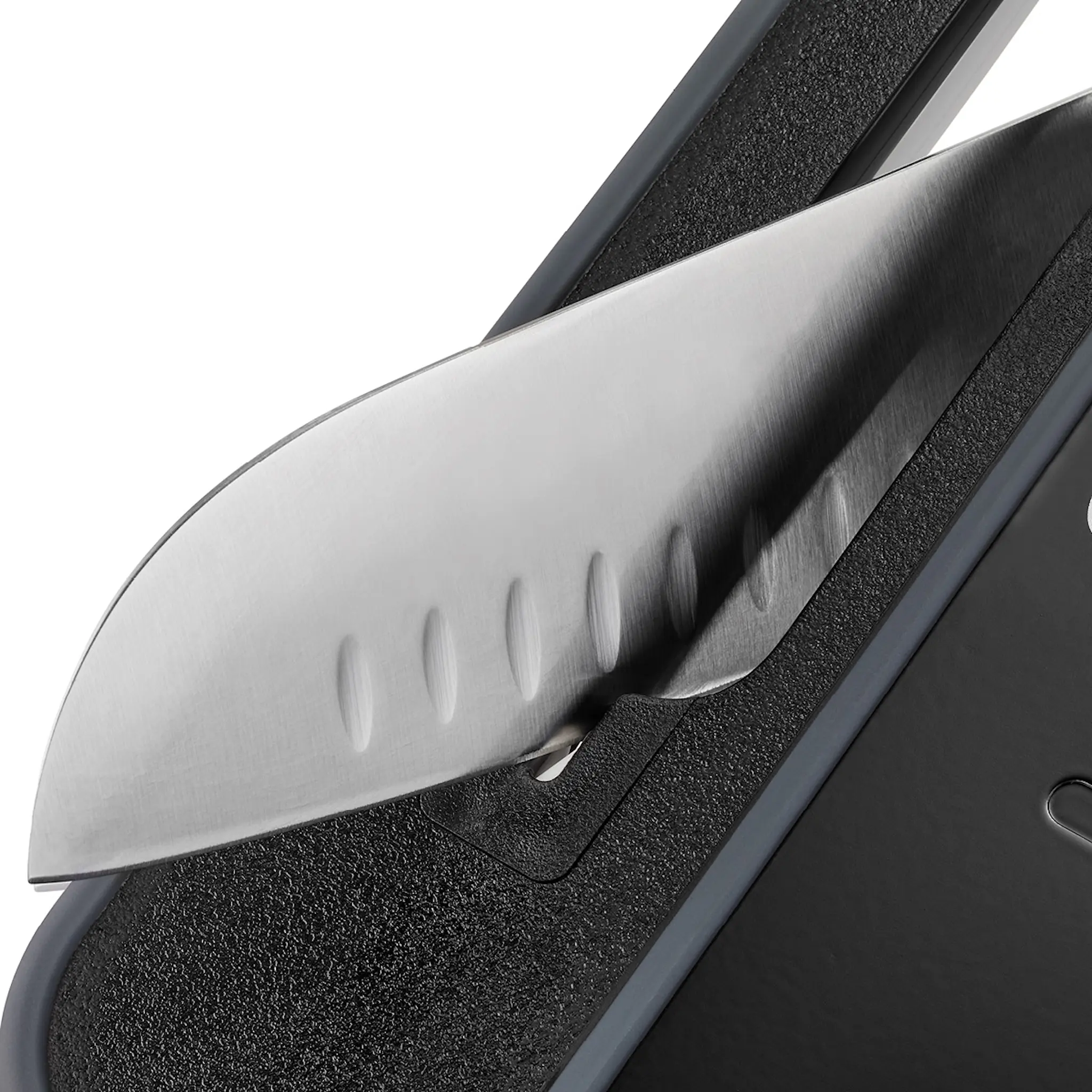 Gefu Cut Pro upptining- och skärbräda 36,5x25 cm svart/grå