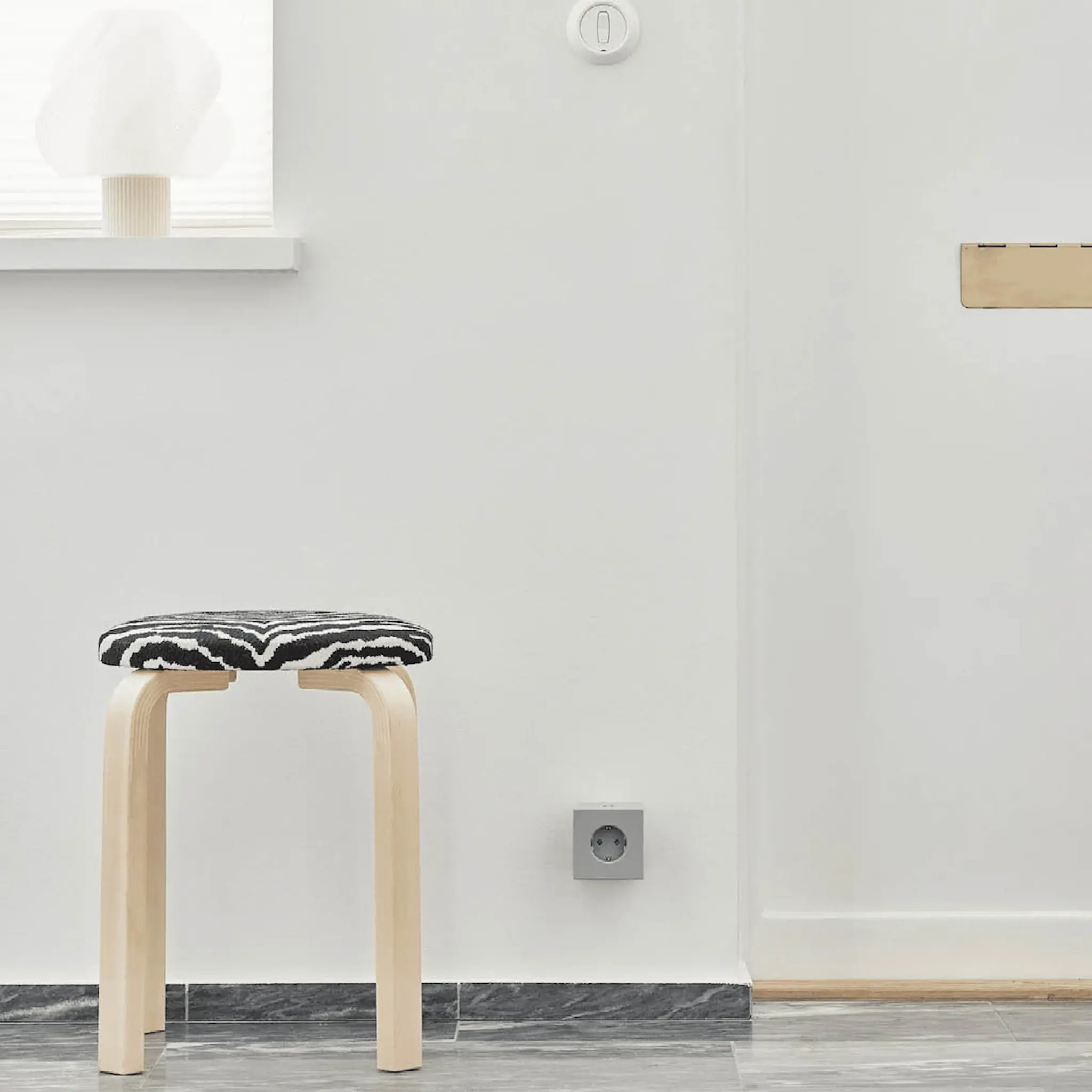 Avolt Square 2 USB-C 30W Gotland Grey