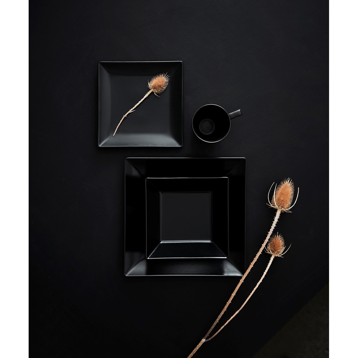 Aida Quadro Tallrik 21x21 cm Svart matt