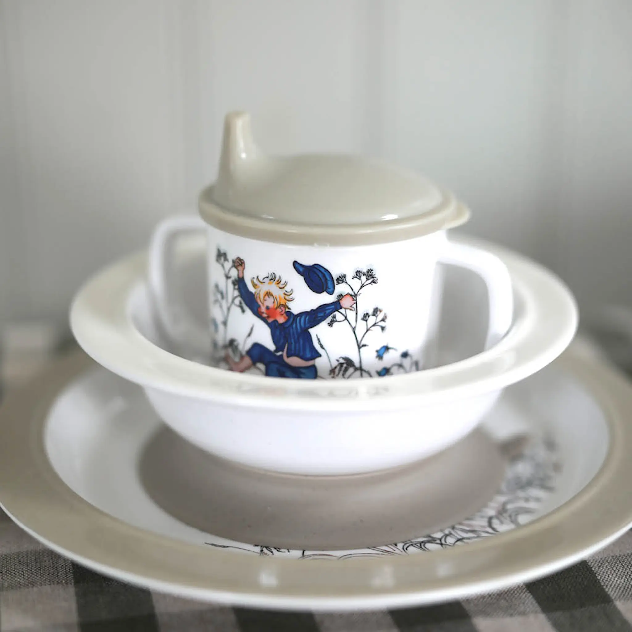 Rätt Start Emil i Lönneberga barnservis 3 delar