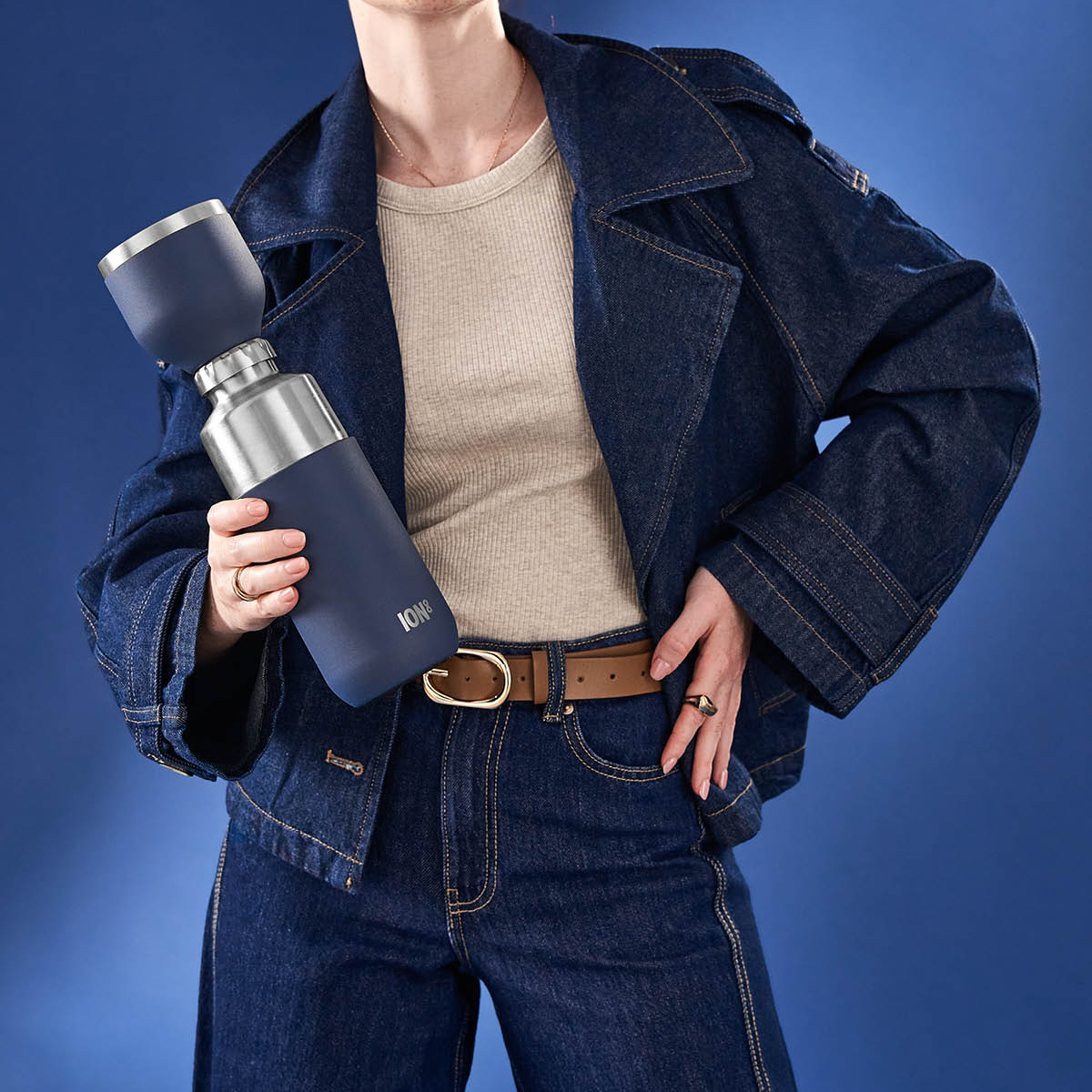 ION8 Luma termosflaska med kopp 0,7 L ash navy