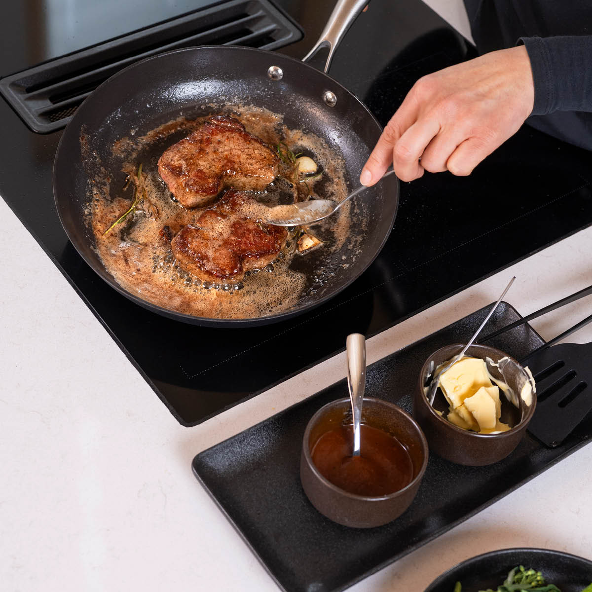 Maku Kitchen Life Ironlite Valurautapannu 24 cm