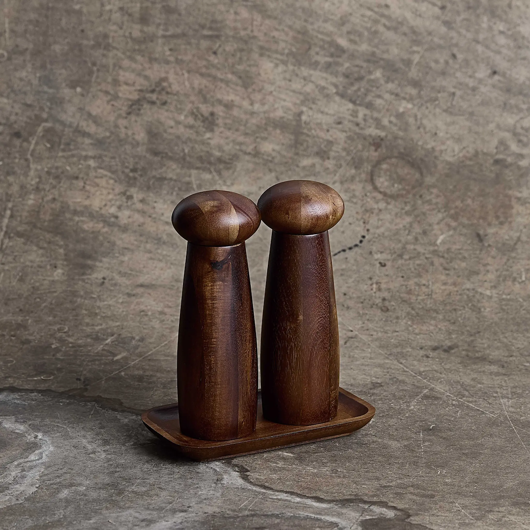 Aida Raw Teak Keramisk Kvarnset med Bricka 3 delar Mörkt Teak