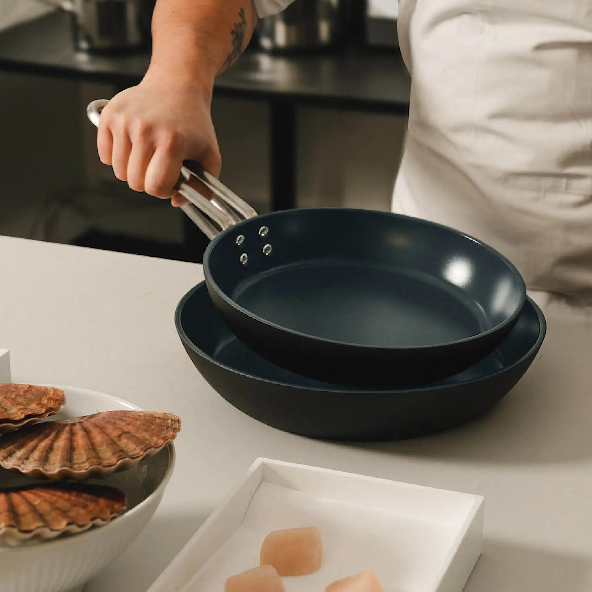 Eva Trio Professional Paistinpannu 24 cm Slip-Let® Laser Titanium