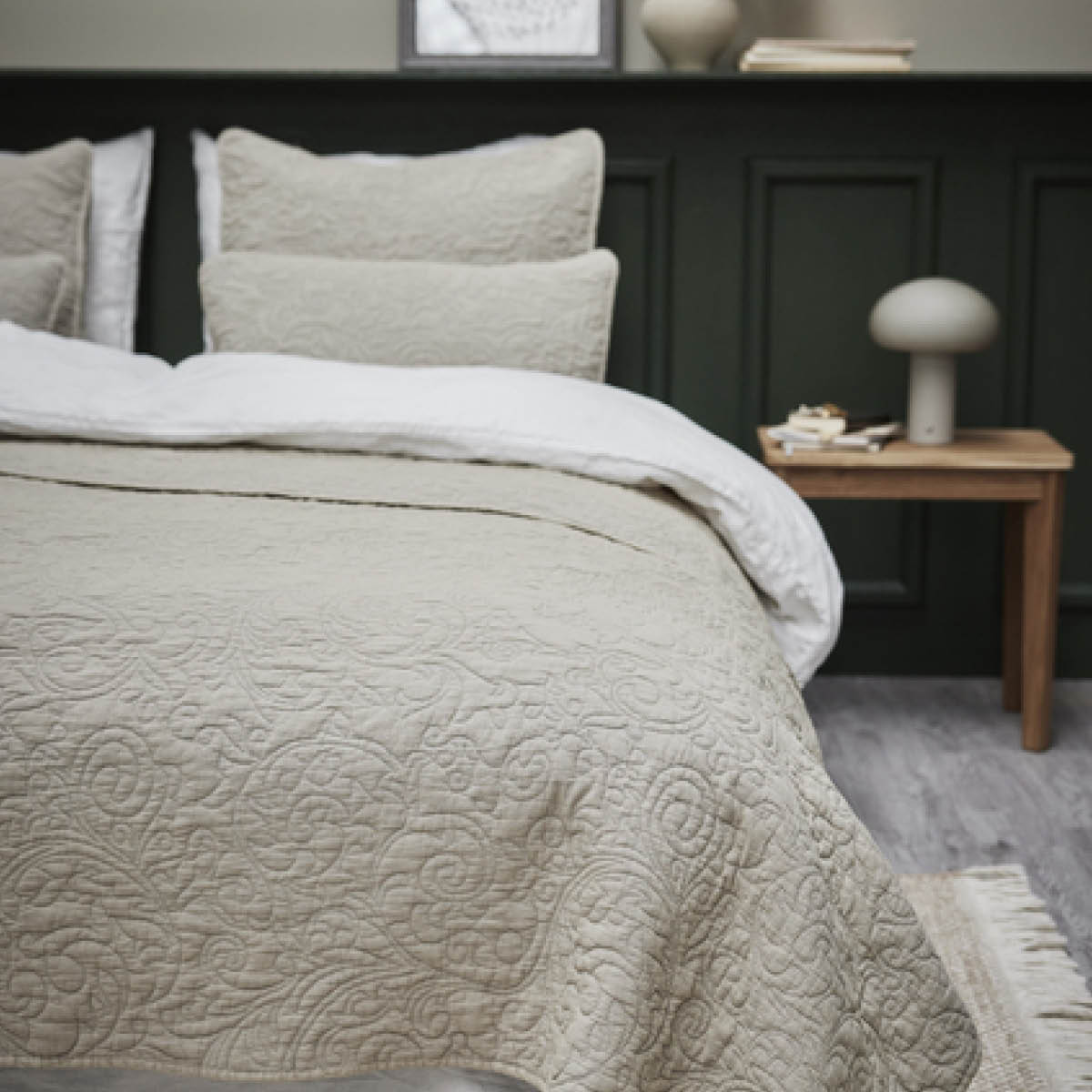 Lene Bjerre Ellie pall 45x45x30 ekträ