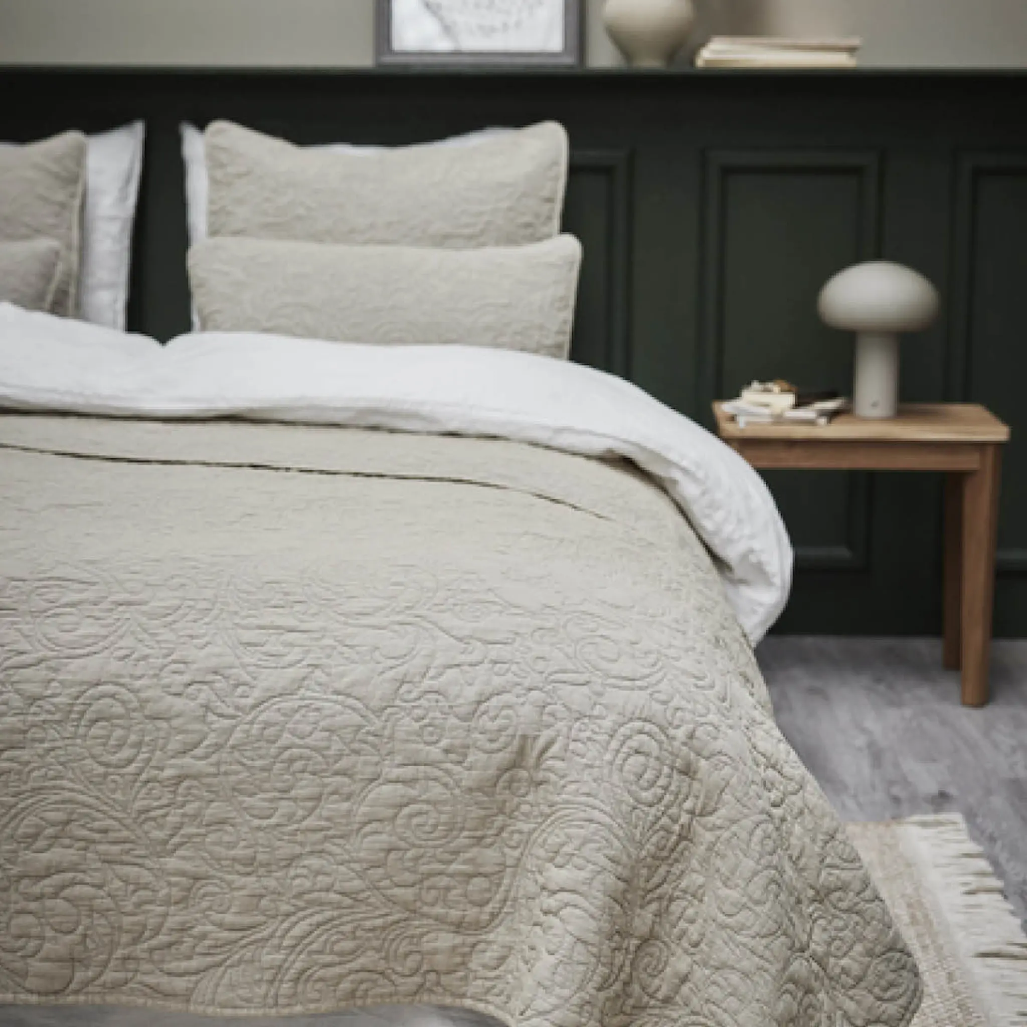 Lene Bjerre Ellie pall 45x45x30 ekträ