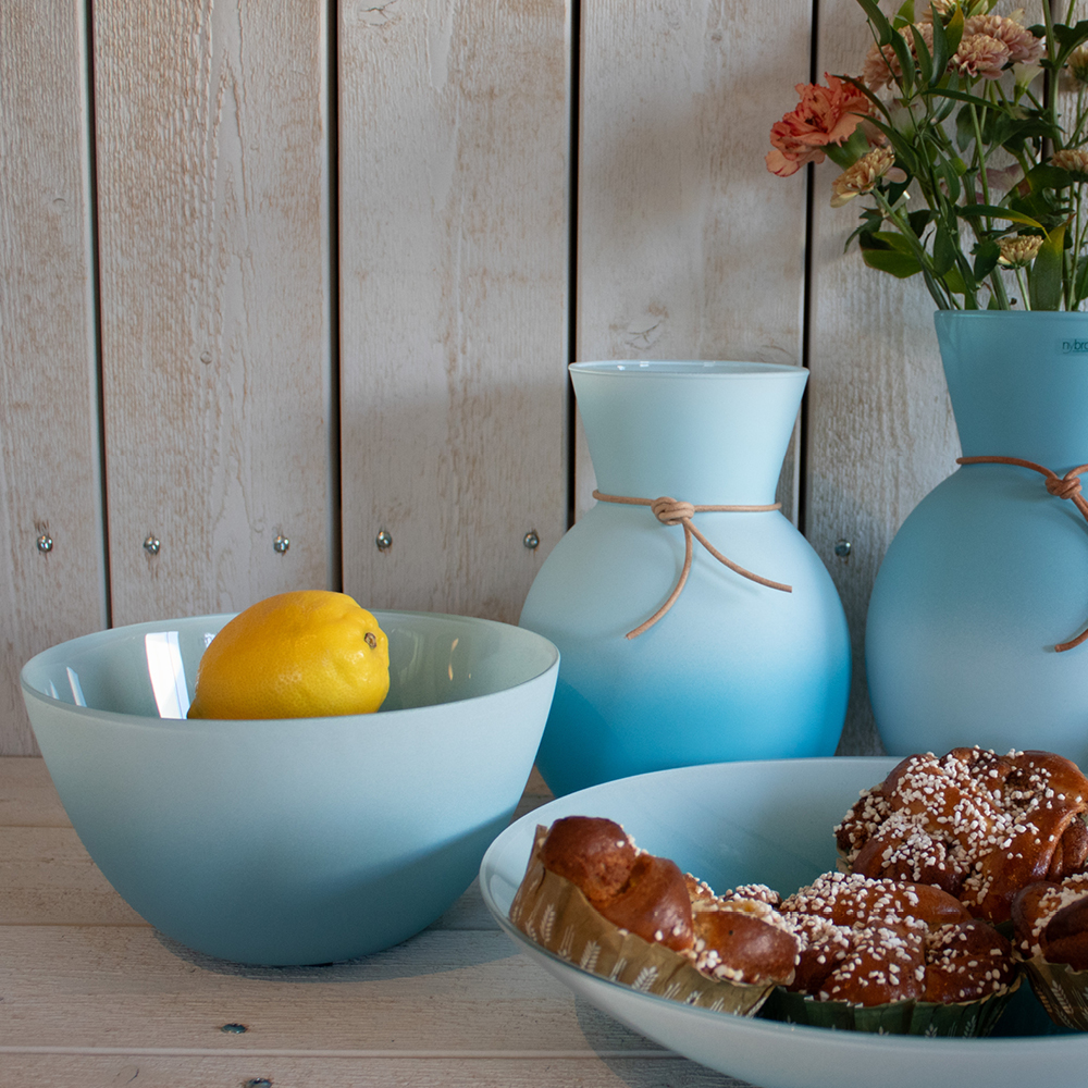 Nybro Crystal Happy Skål 21 cm Blå Hallon