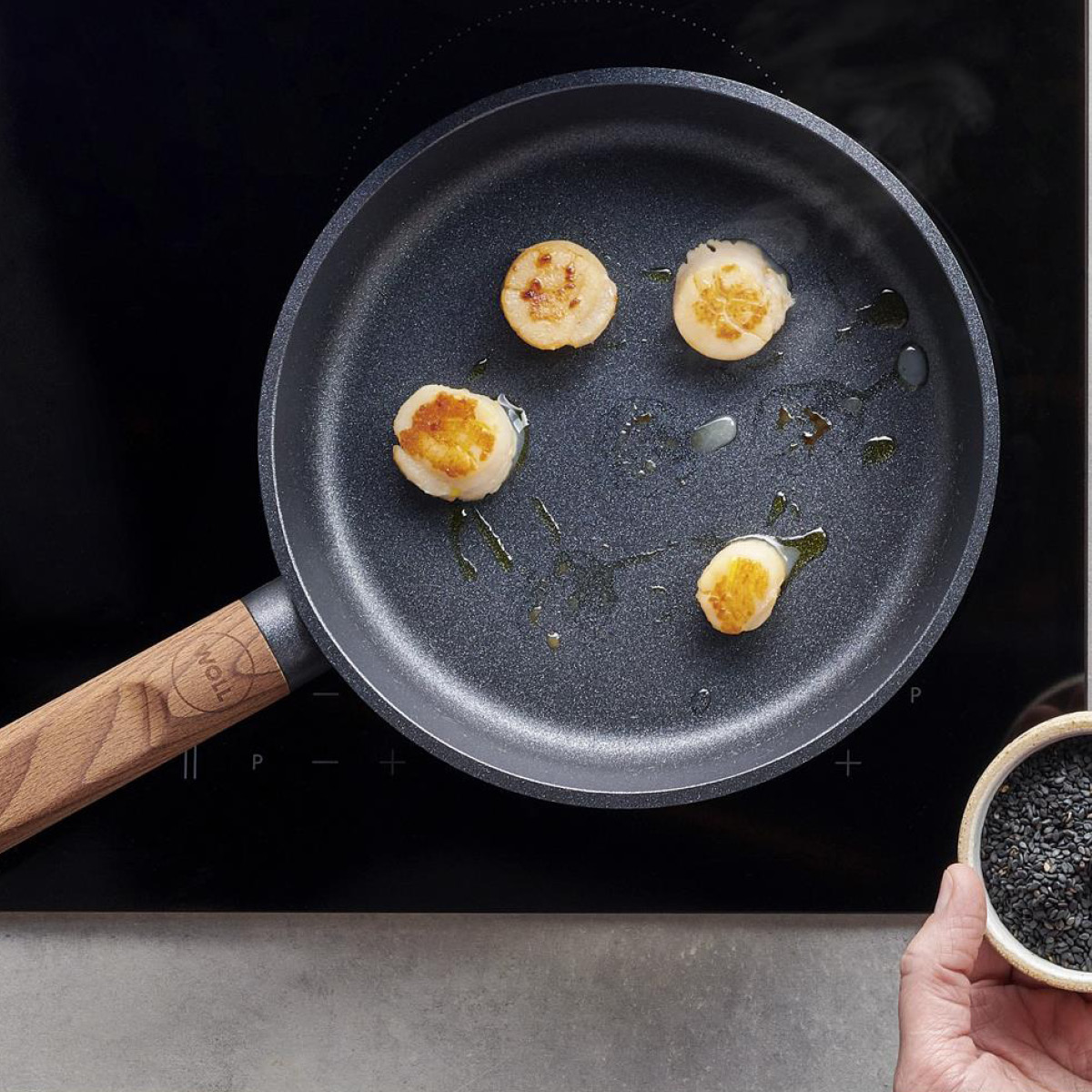 Woll ECO Logic QXR stekepanne 20 cm fast trehåndtak