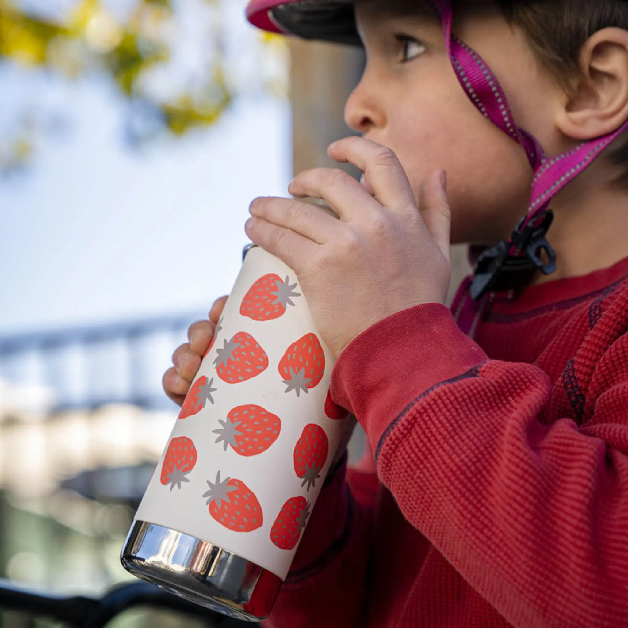 Klean Kanteen TKWide termosmugg 35 cl med vridlock Strawberries