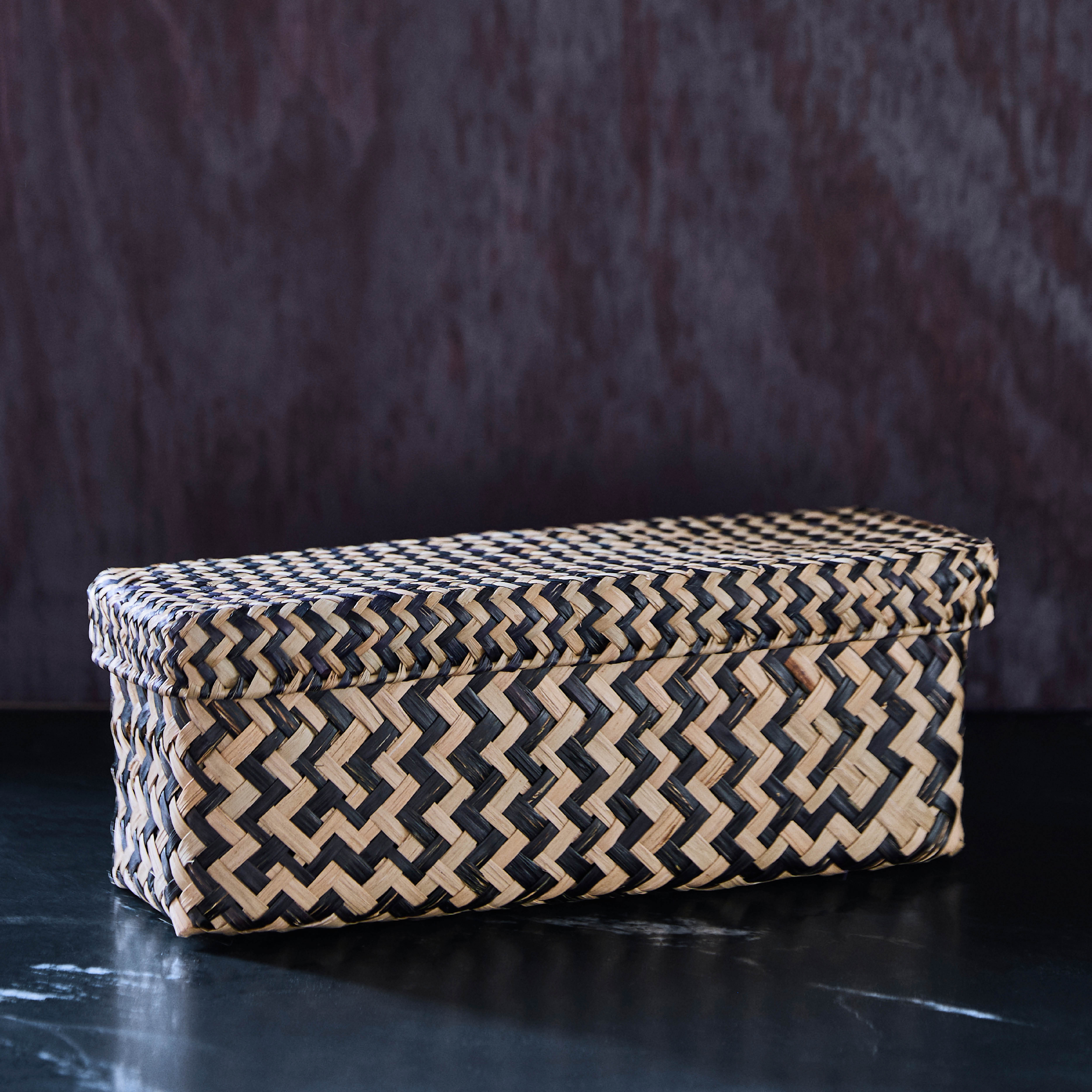 House Doctor Ollie oppbevaringsboks med 3 rom 32x13 cm svart/natur