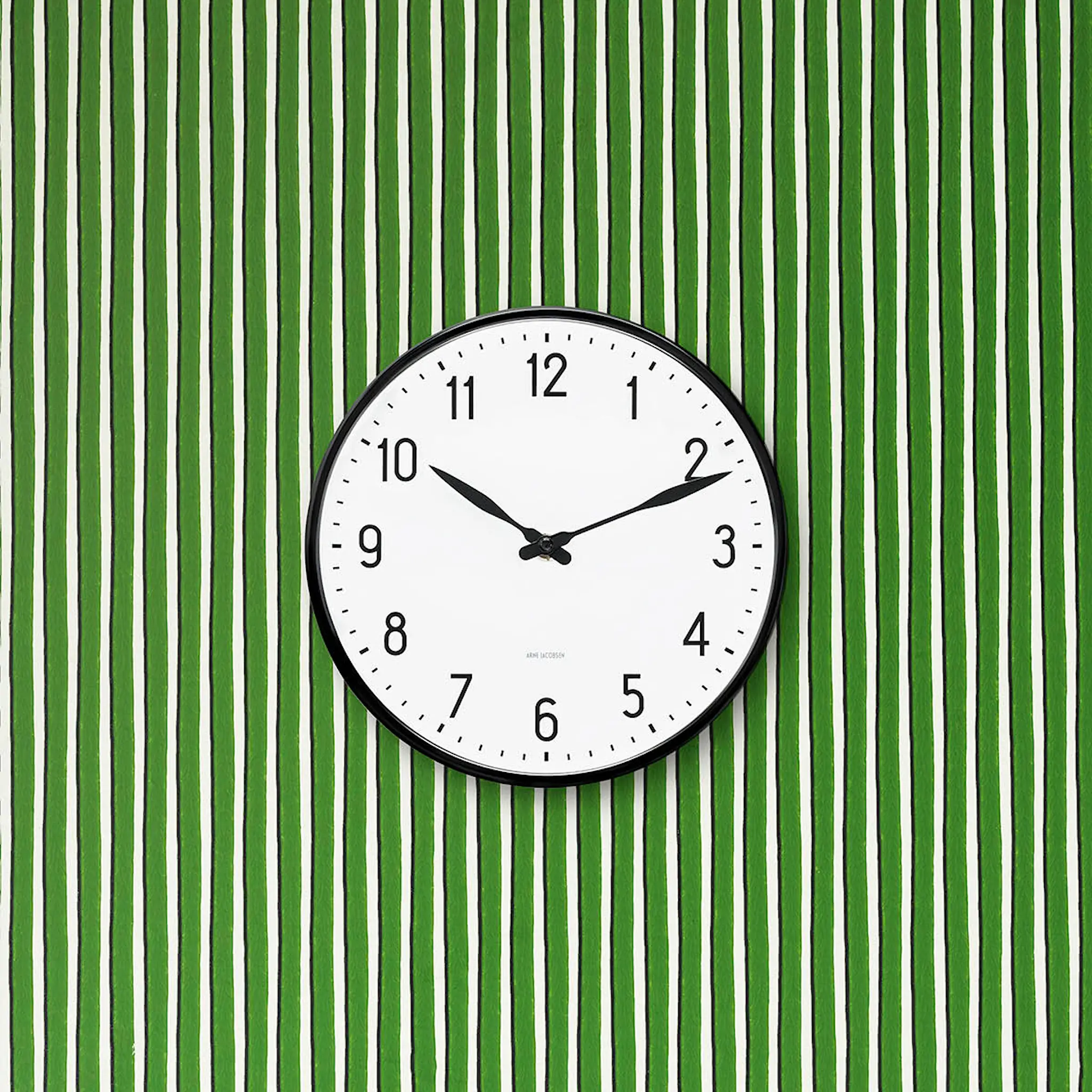 Arne Jacobsen Station Väggur 16 cm Vit