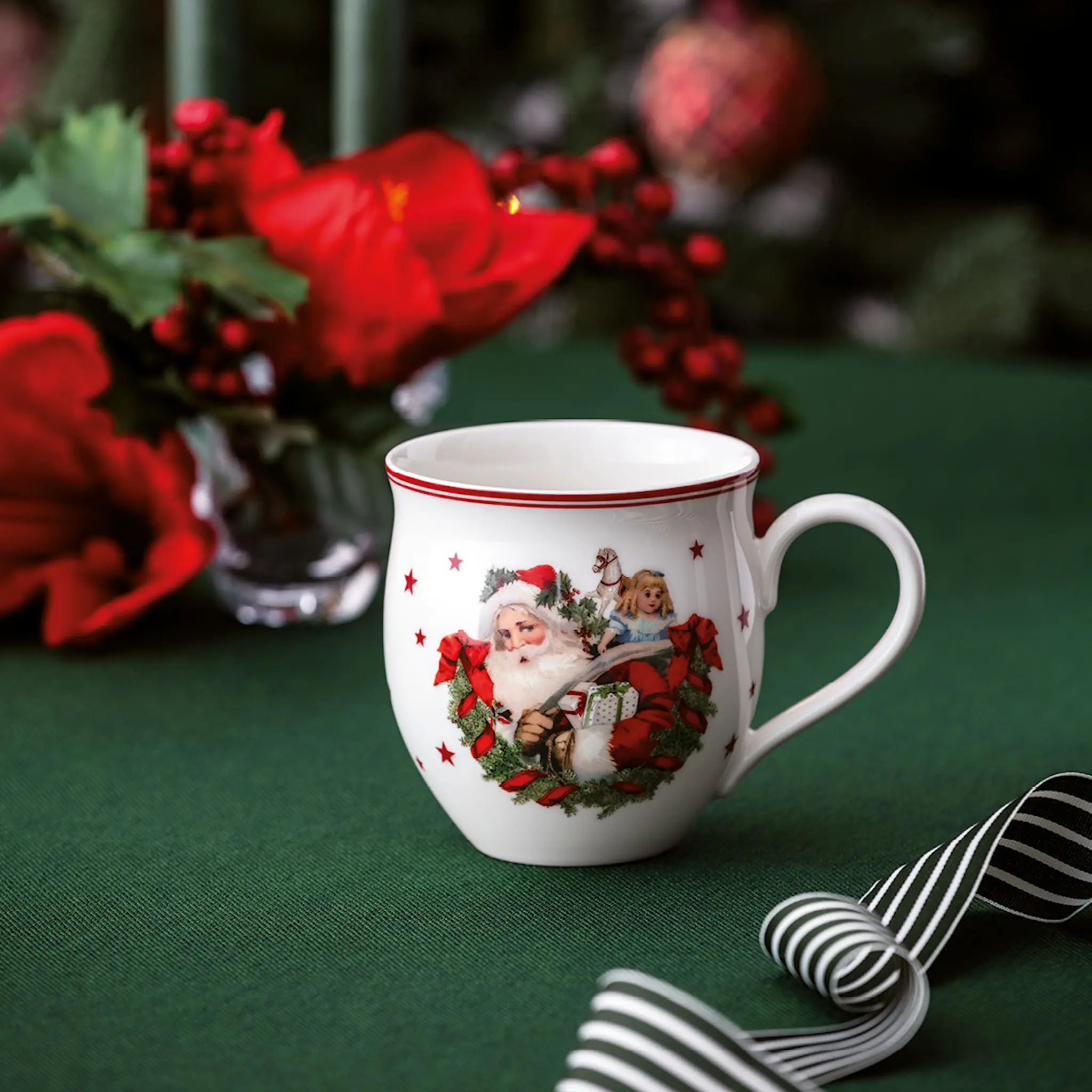 Villeroy & Boch Toy's Delight mugg jultomten 39 cl vit