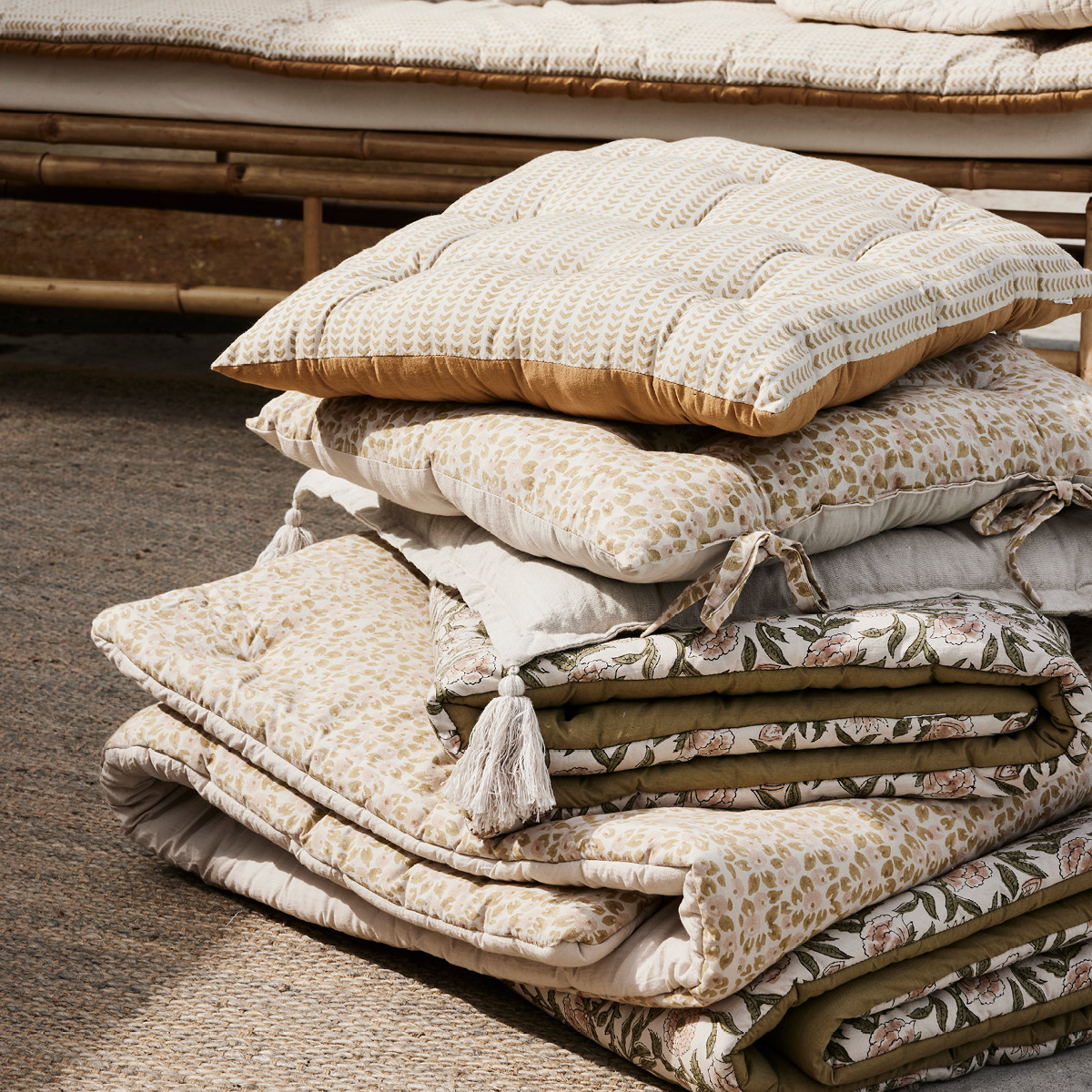 Lene Bjerre Ivillia sittepute 45x45 cm oker