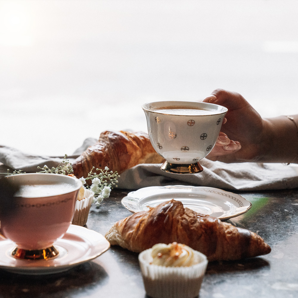 Hilke Kuppi ja aluslautanen Anima Gemella 1 22 cl Valkoinen/Kulta