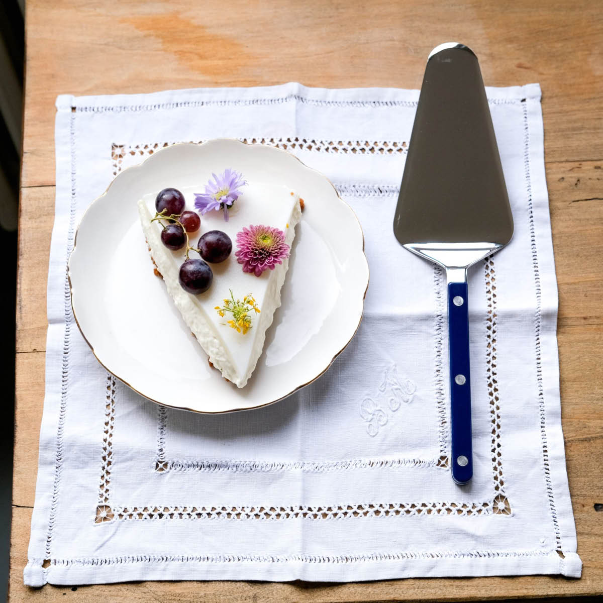 Sabre Bistrot kakespade 25 cm navy blue