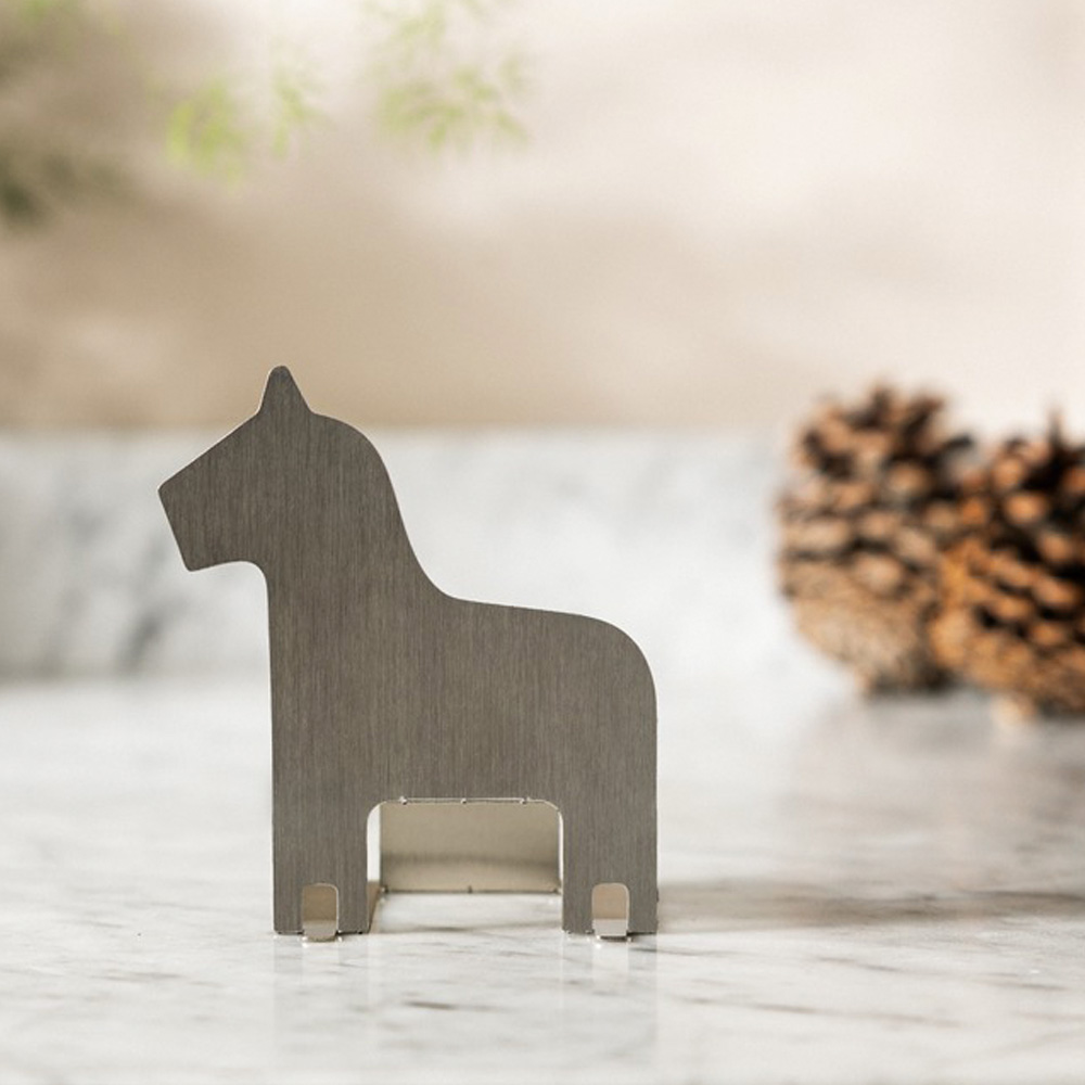 Design House Stockholm Lyslykt pop-up dalahest rustfritt stål