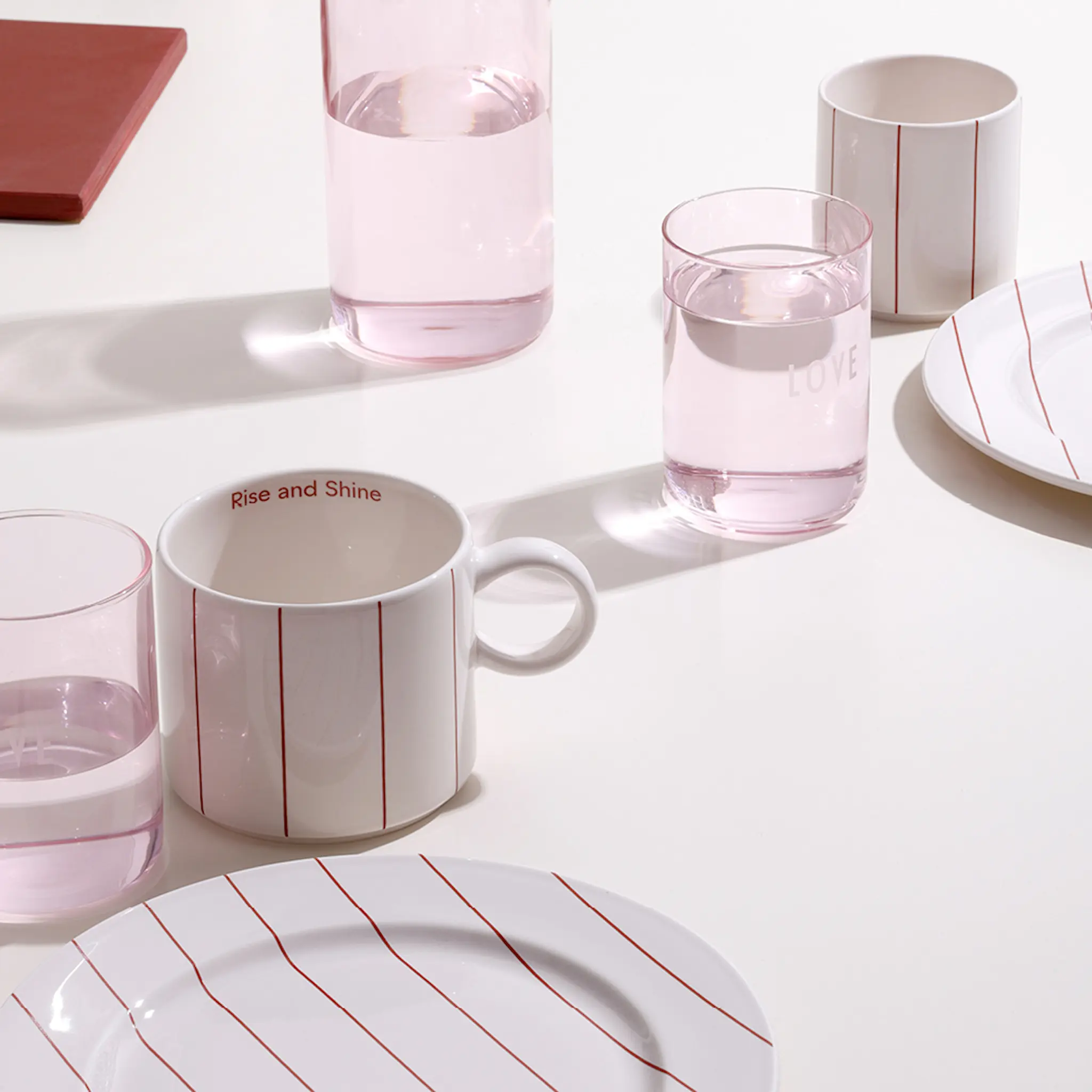 Design Letters Pyjamas Jumbomugg 40 cl Pastel beige/Faded rose