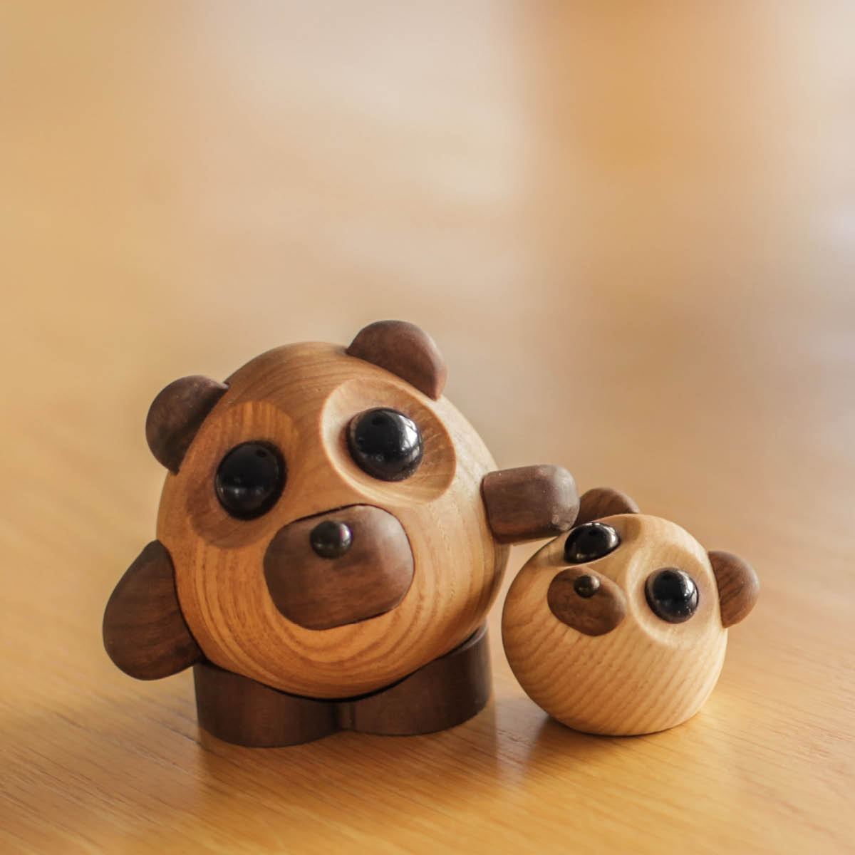 FableWood Puufiguuri Karhu Yrsa 5 cm Saarni/Pähkinä