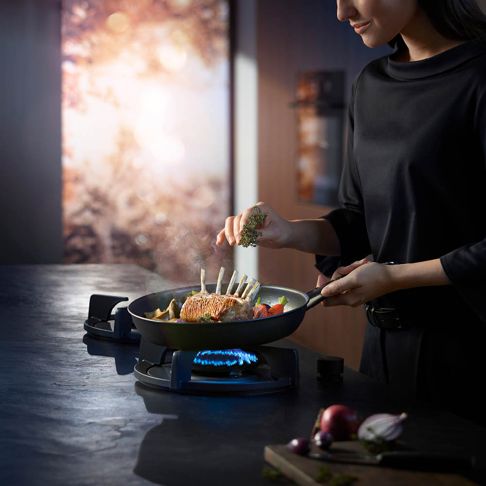 WMF Steak Profi stekpanna 24 cm stål/Svart