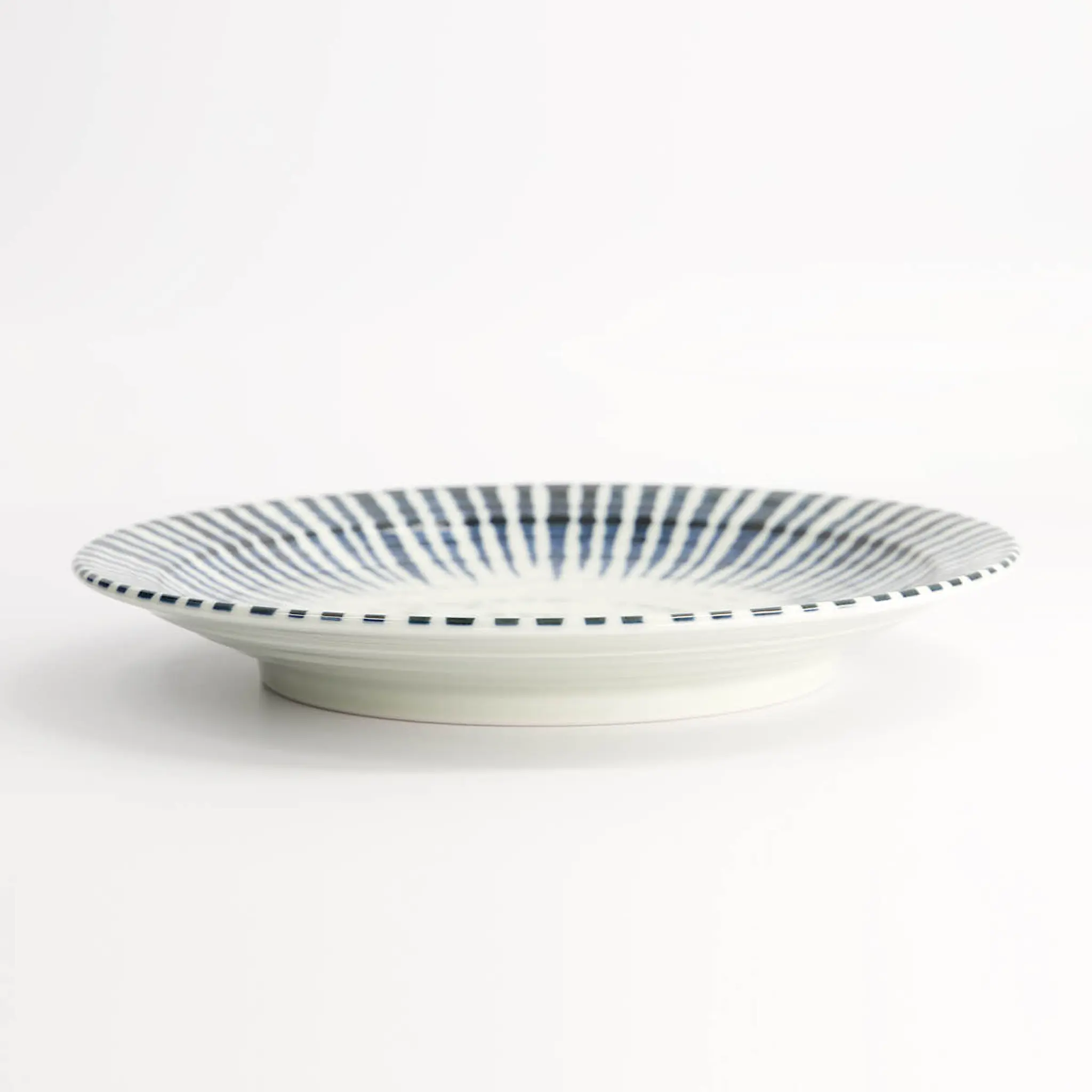 Tokyo Design Studio Shin Tokusa Lautanen 22 cm