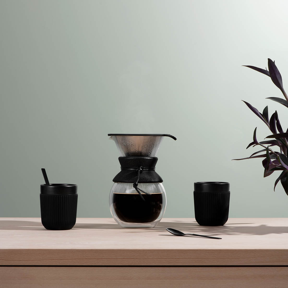 Bodum Pour over Bryggare 8 koppar m/löst filter 1 L Svart