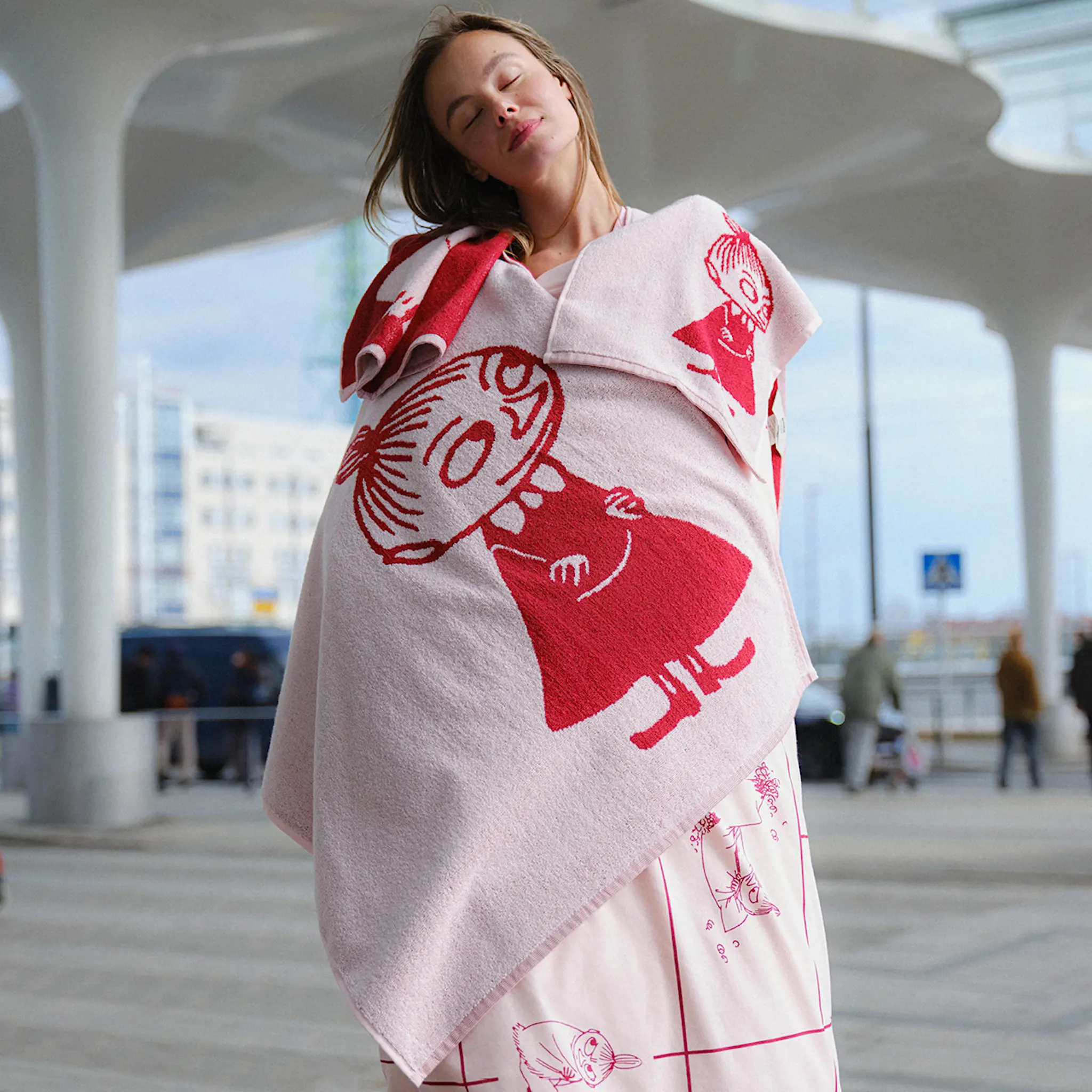 Moomin Arabia Mumin handduk 30x50 cm lilla my rosa