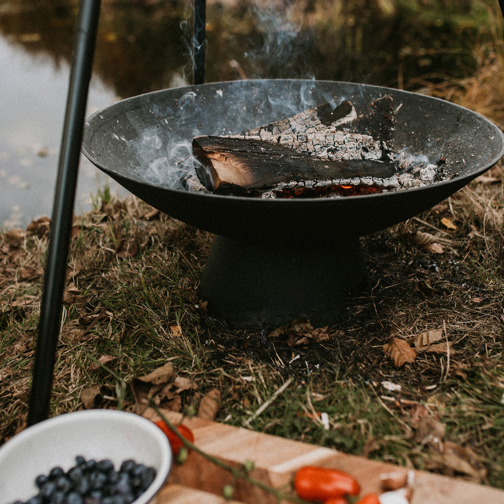 Satake Outdoor Tulisija 56 cm Musta