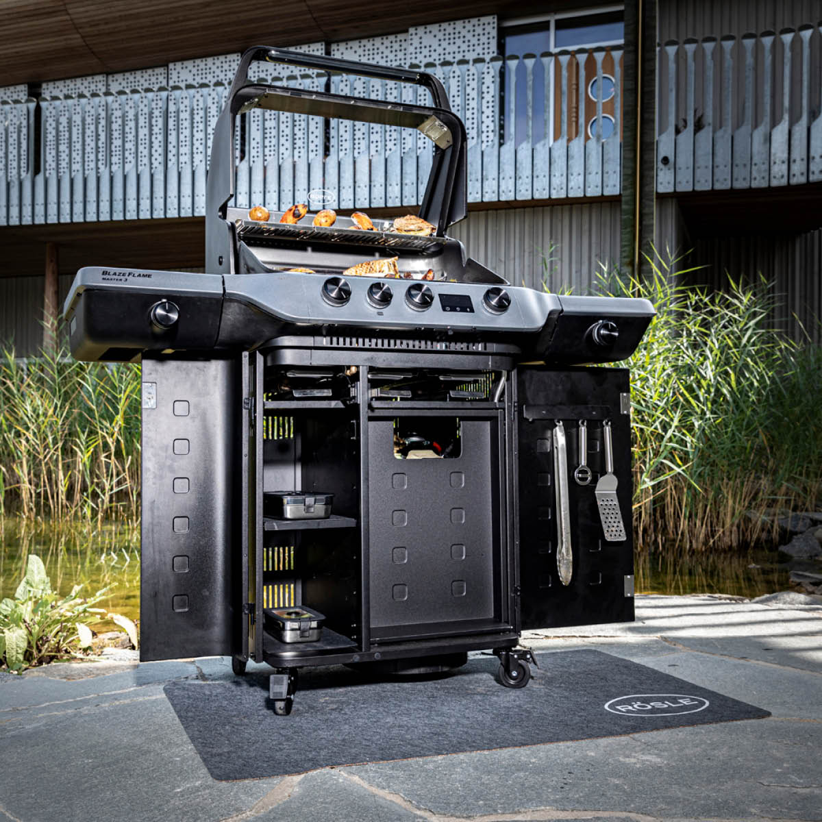 Rösle BlazeFlame Master 3 gasolgrill 24100W svart