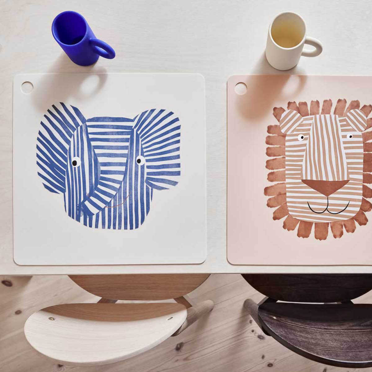 OYOY Erik Elefant bordsunderlägg 38 cm blå