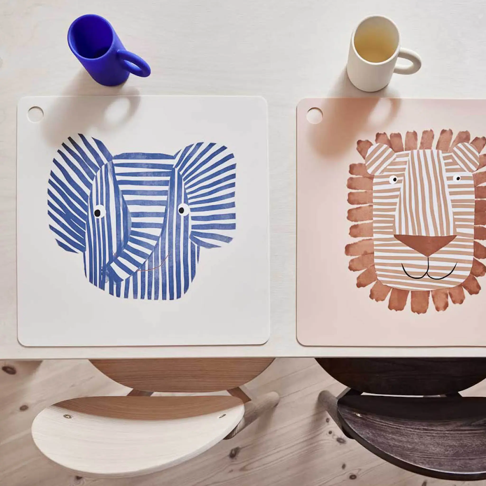 OYOY Erik Elefant bordsunderlägg 38 cm blå