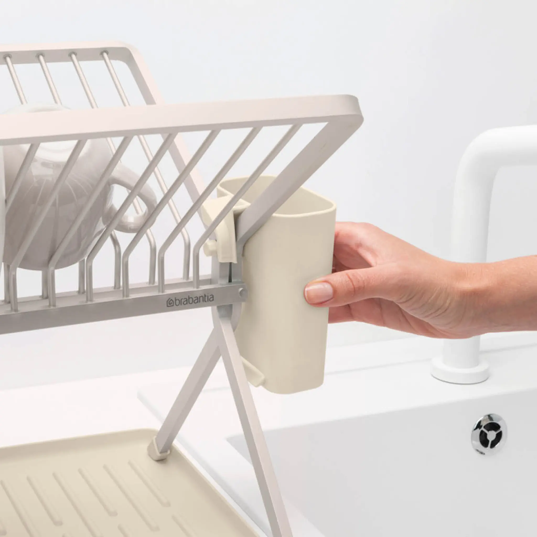 Brabantia SinkSide hopfällbart diskställ 37x33 cm soft beige