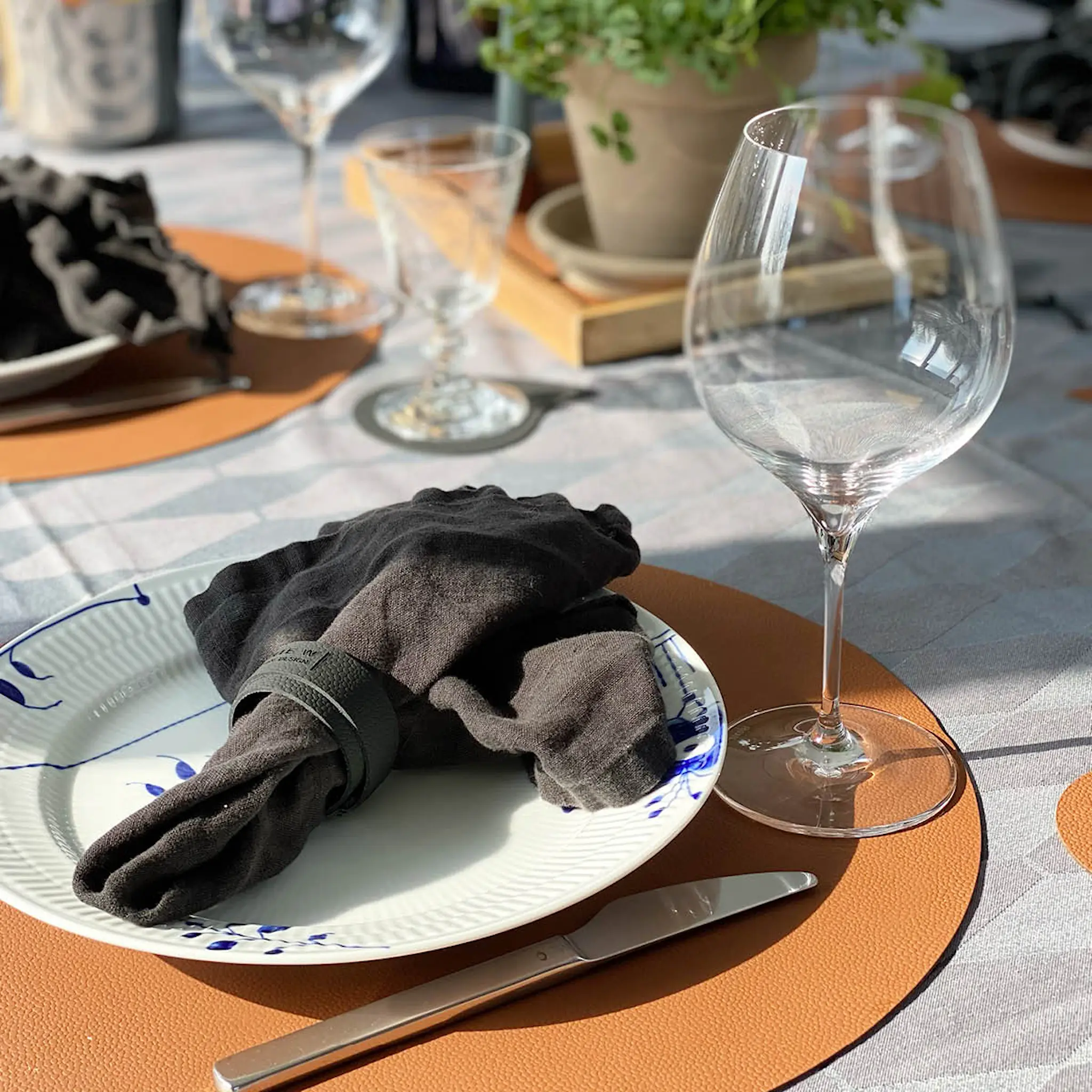 MiLLE W NORDISK DESIGN Round Pöytätabletti 40 cm Ruskea