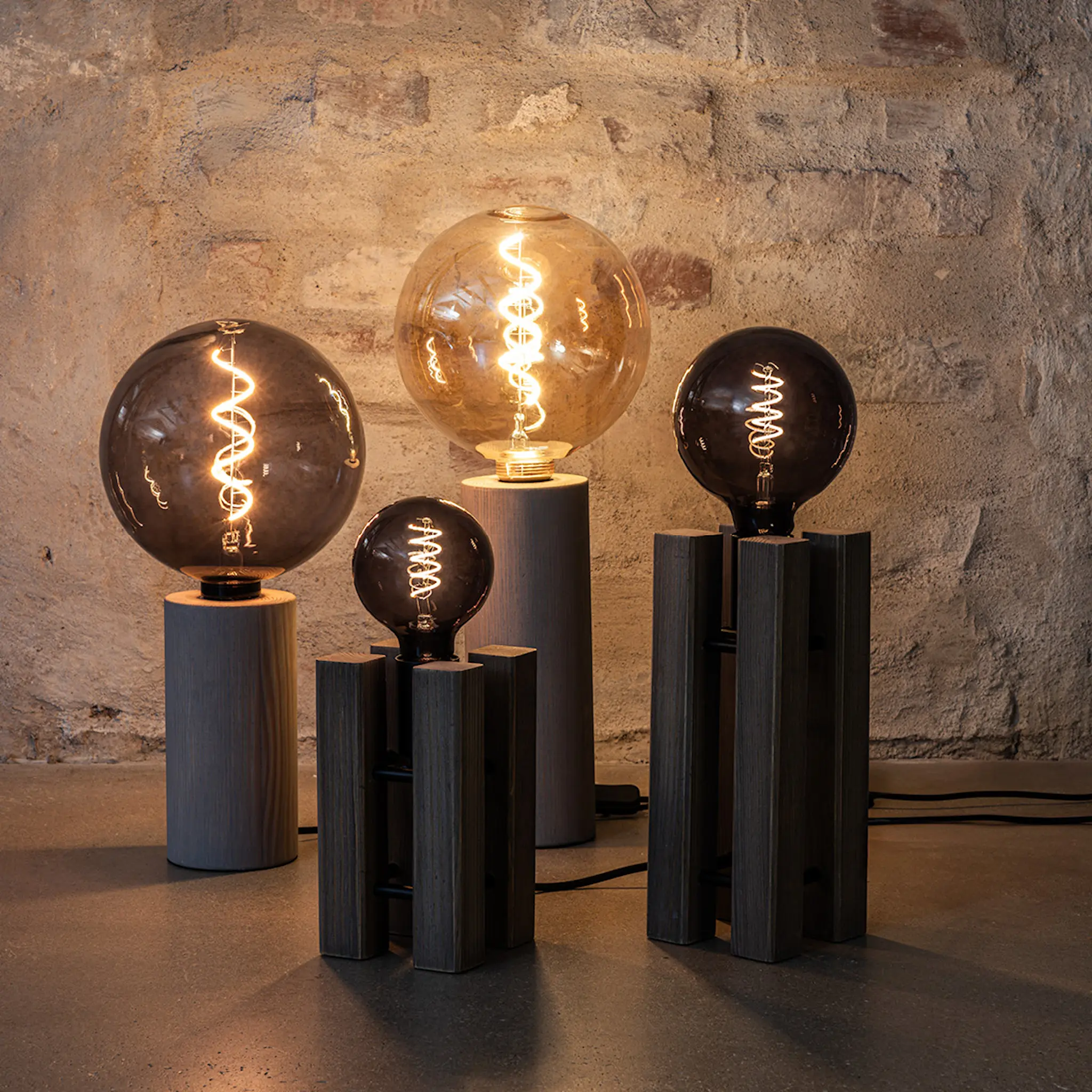 Markslöjd Lodge bordslampa 28 cm brunbetsad