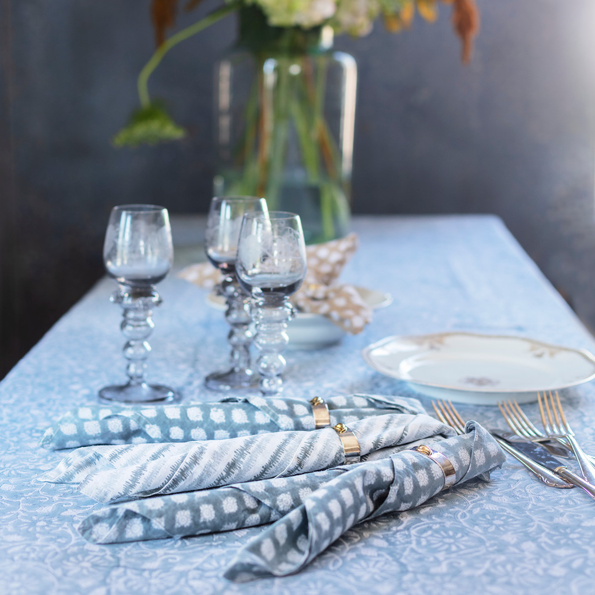 Chamois Margerita duk 150x350 cm cashmere blue