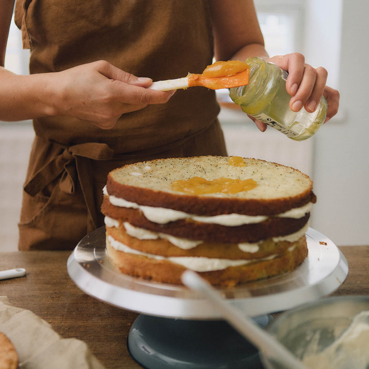 Fiskars Functional Form liten slikkepott og smørkniv hvit/orange