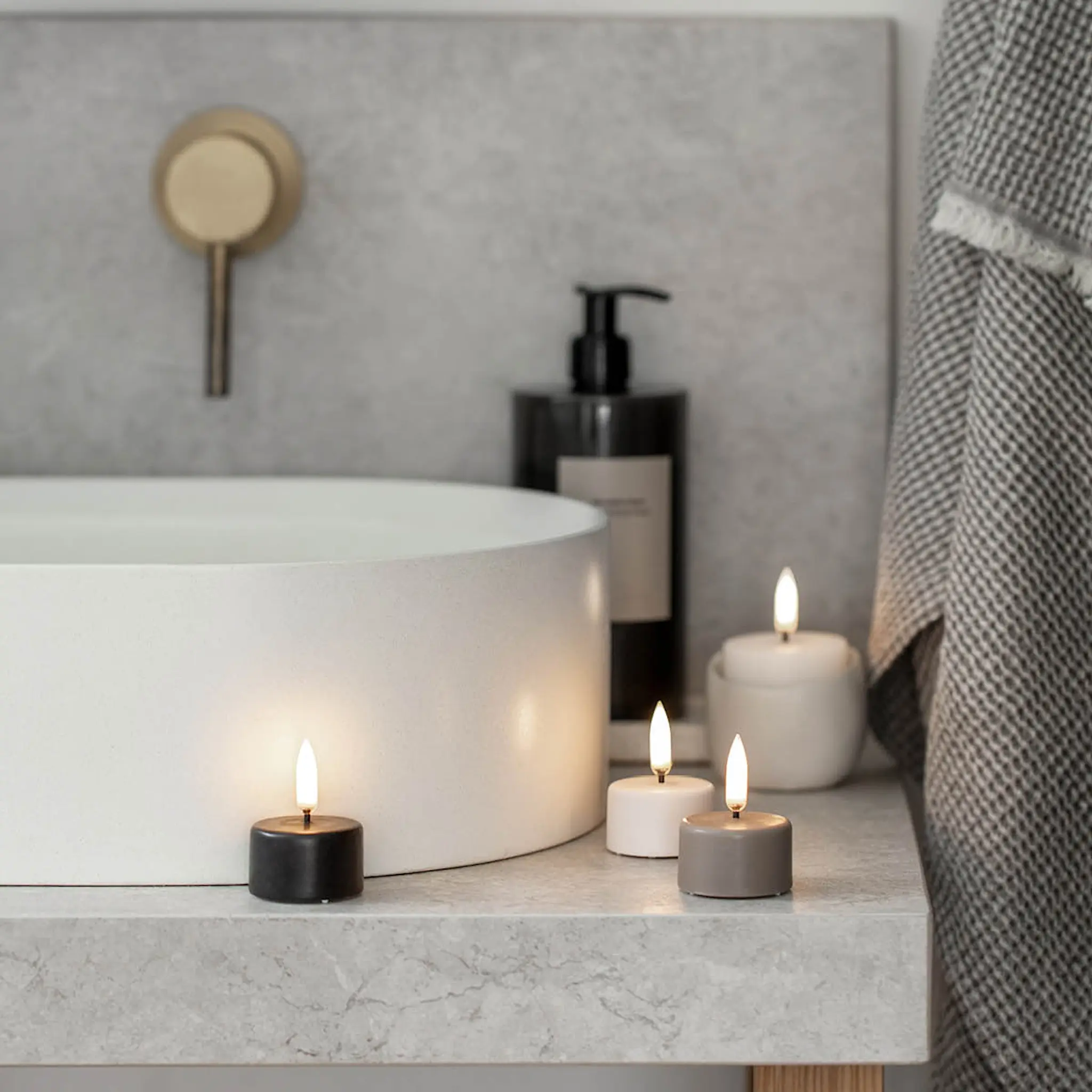 Uyuni Lighting LED värmeljus 3,9x2,1 cm vit